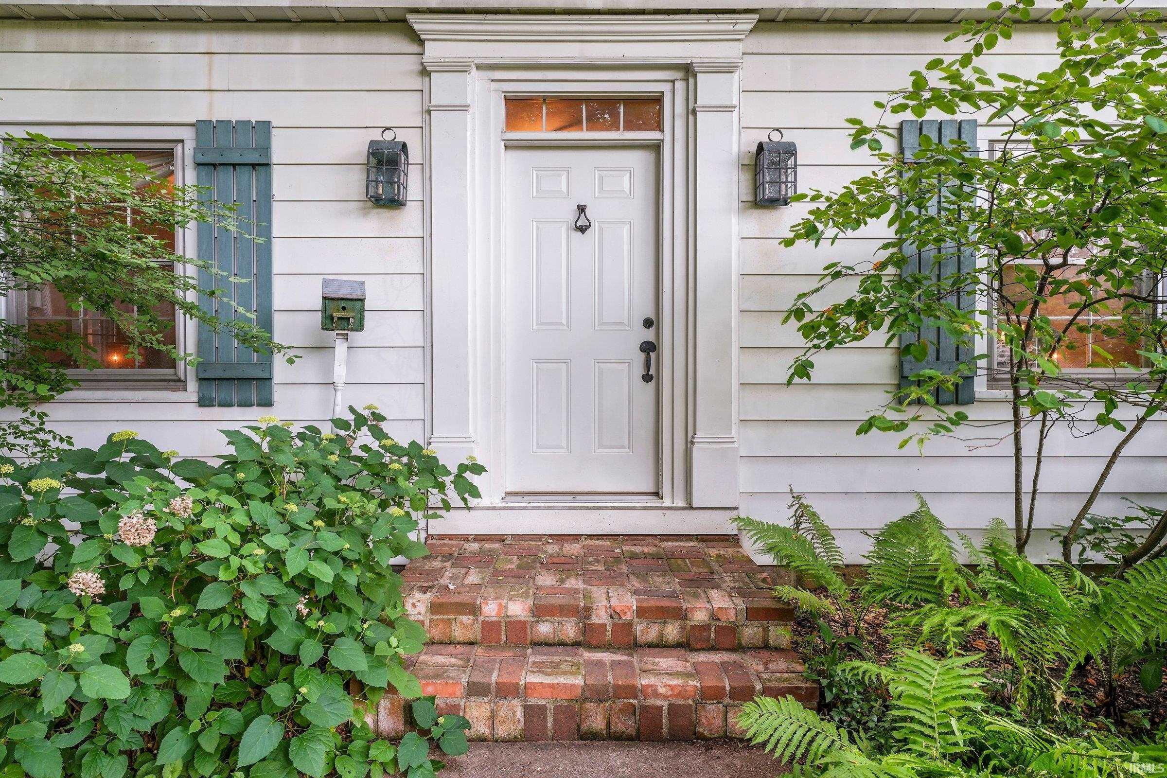 53425 County Road 7