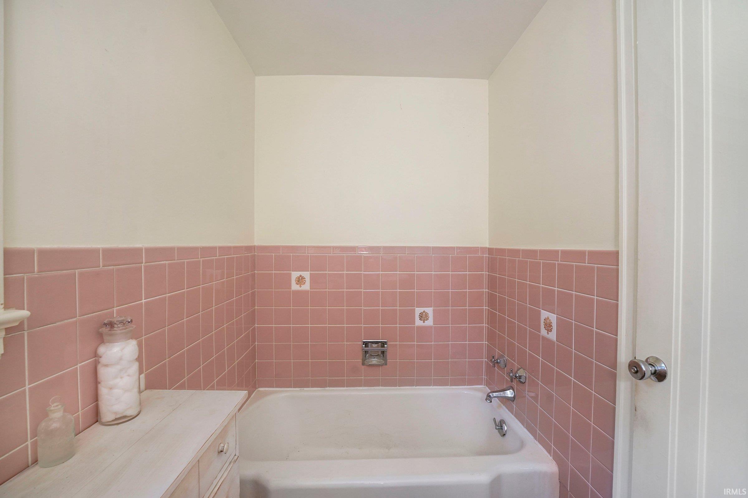 53425 County Road 7