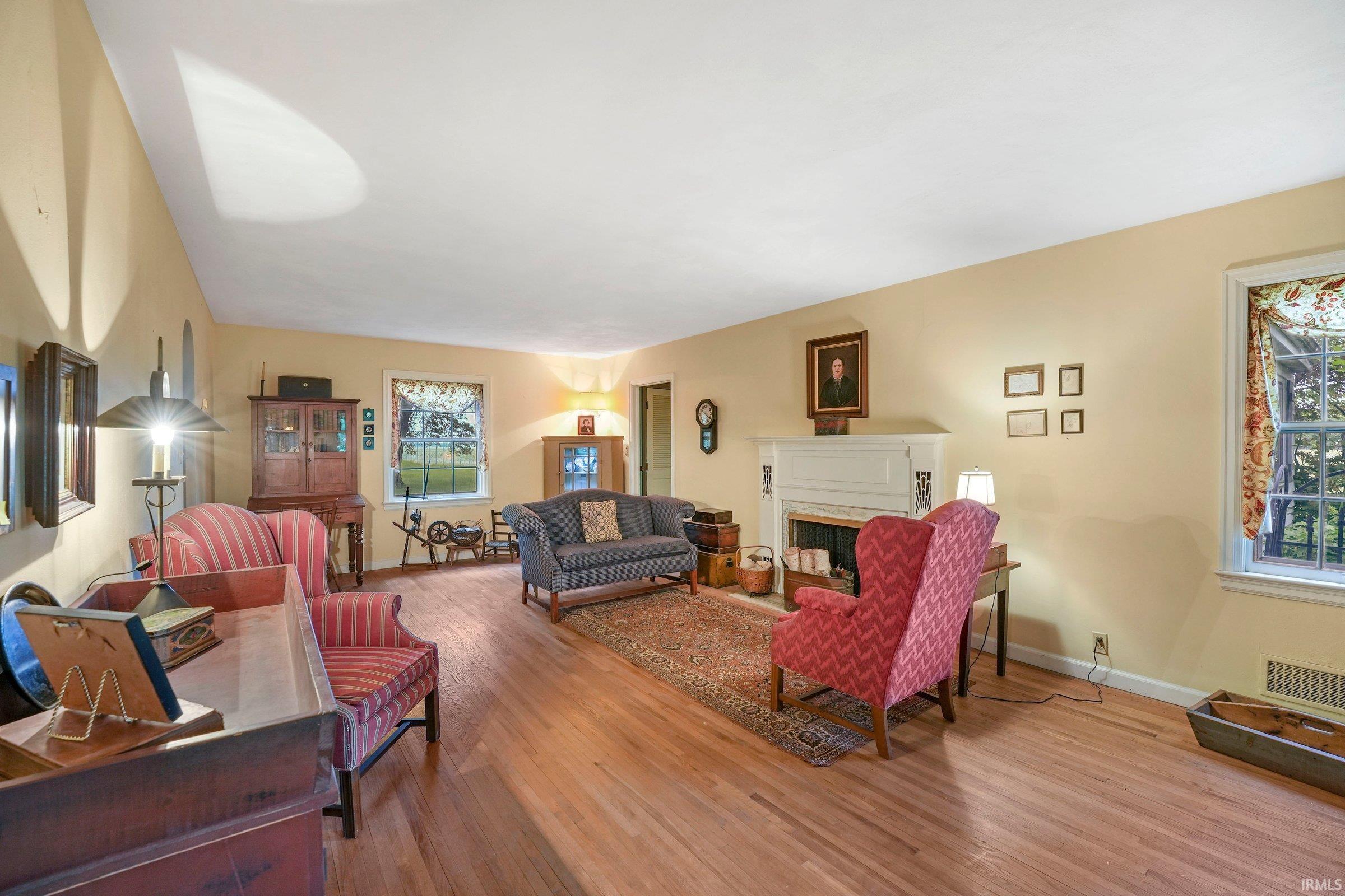 53425 County Road 7
