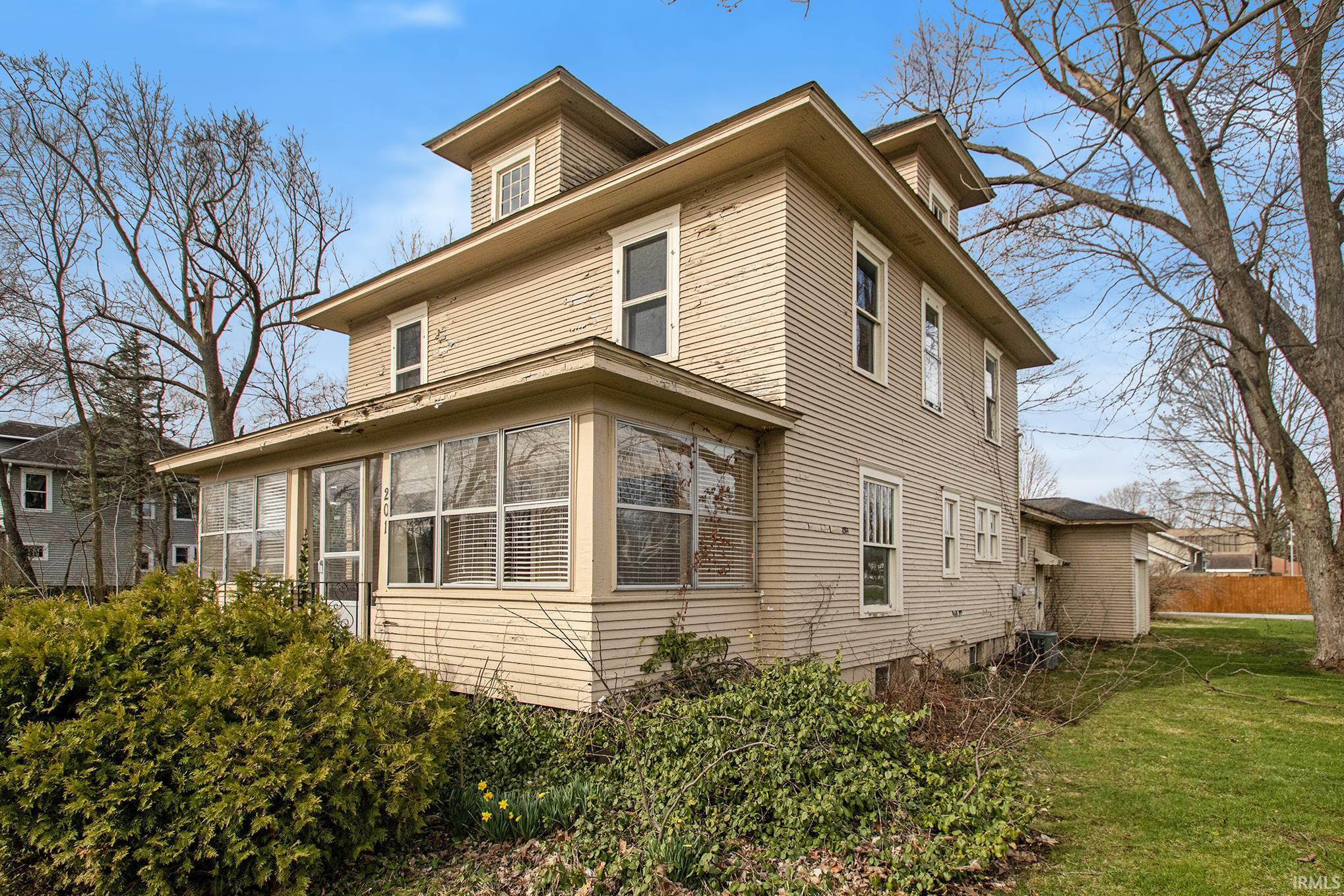 201 Elm