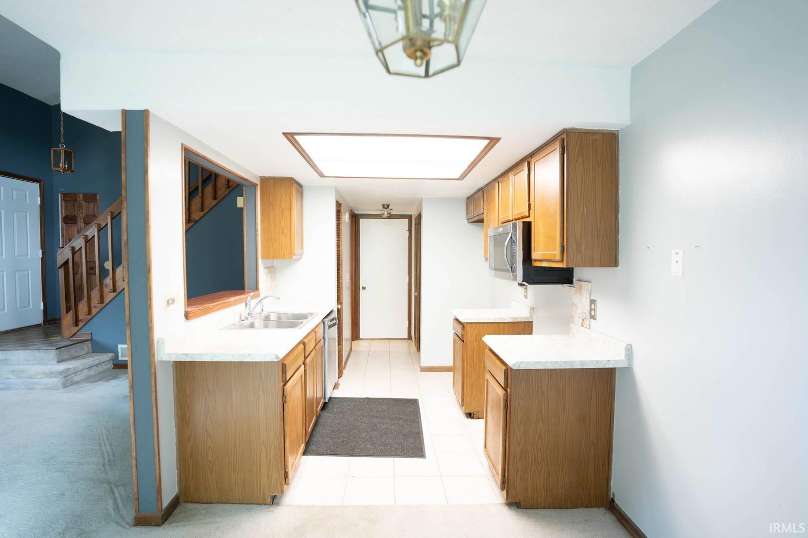 6205 Crofton