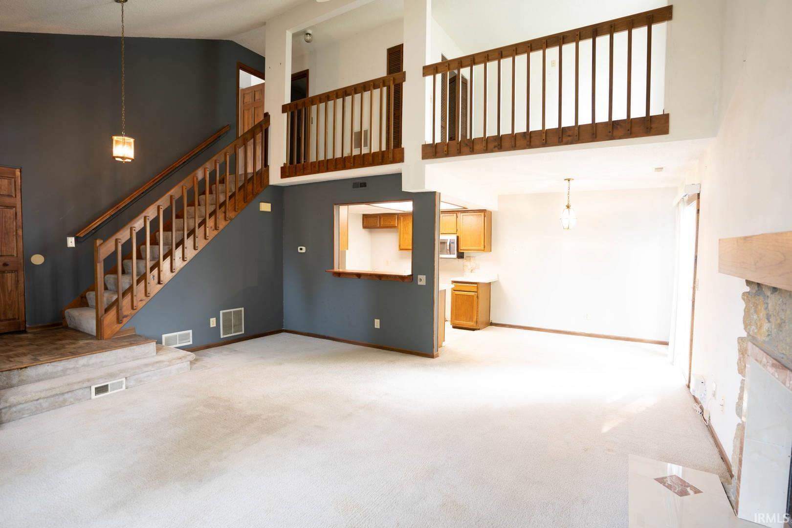 6205 Crofton