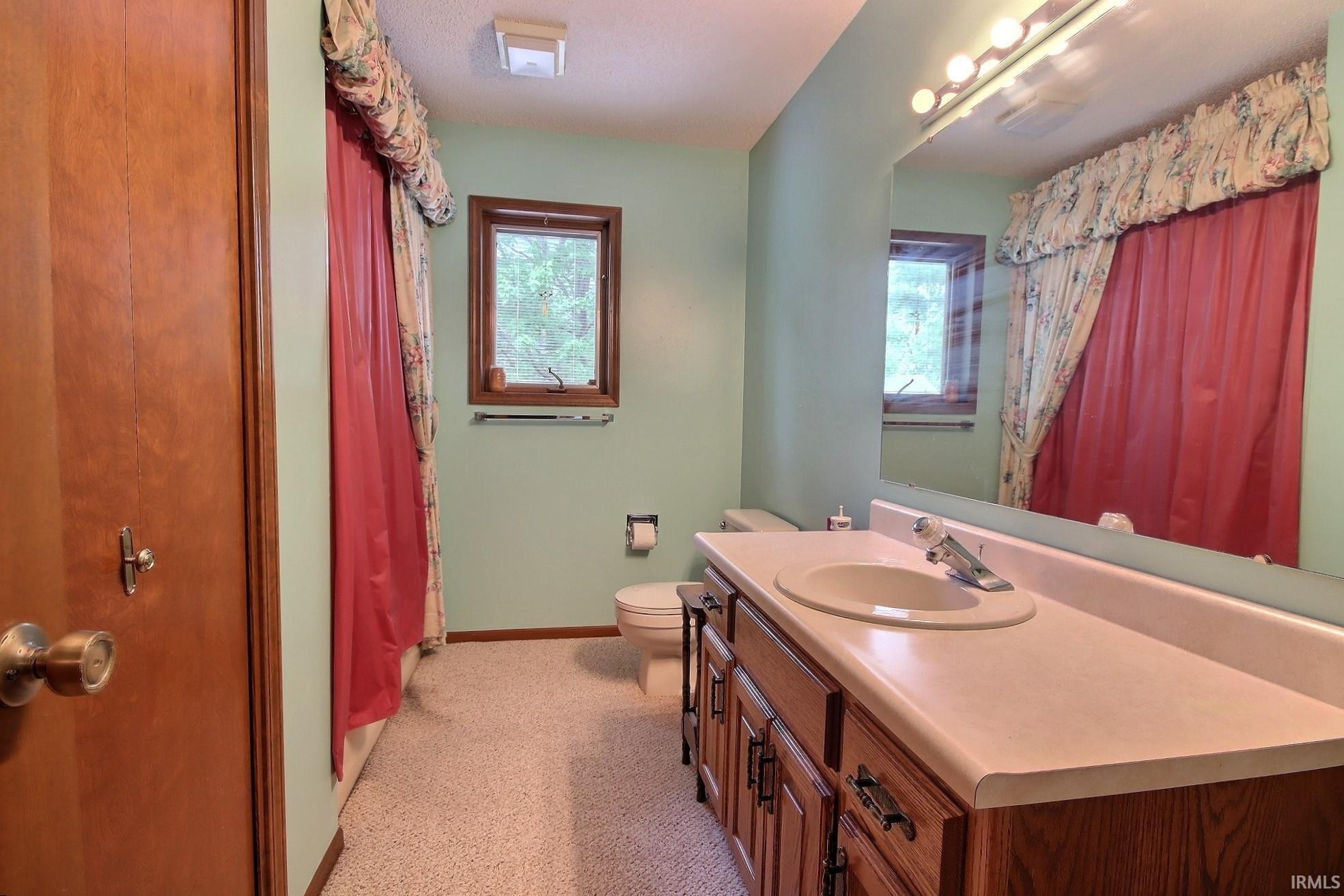 2228 Candlewick