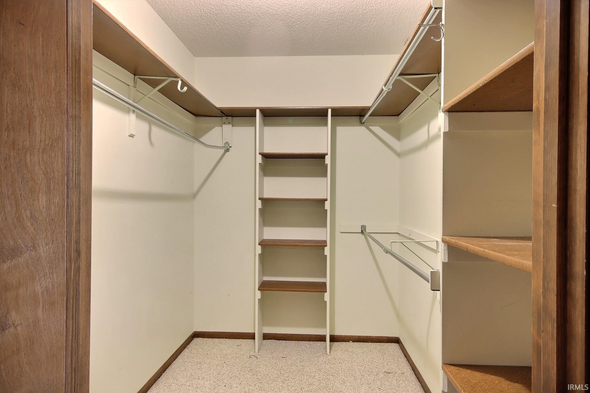 2228 Candlewick