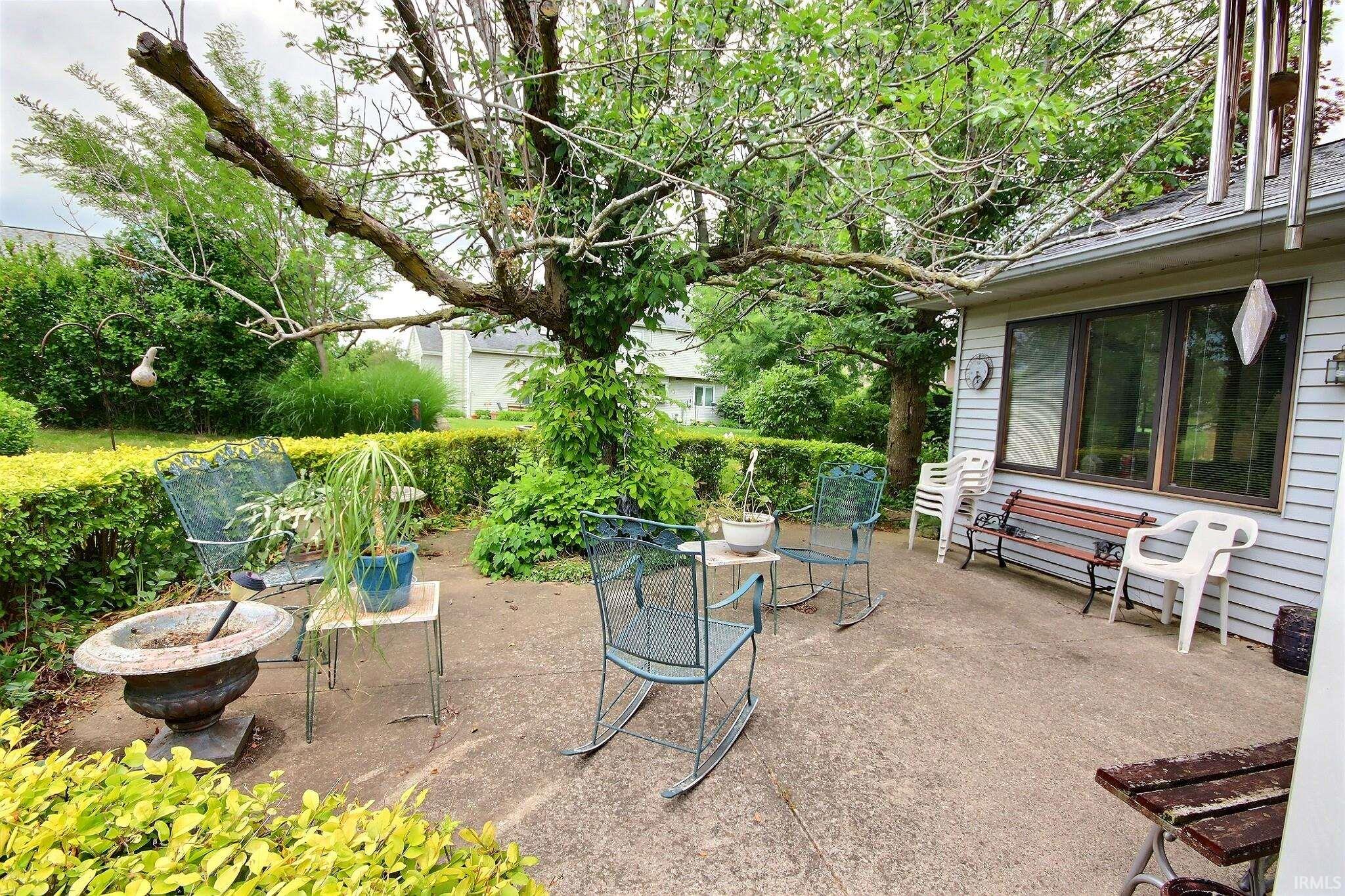 2228 Candlewick