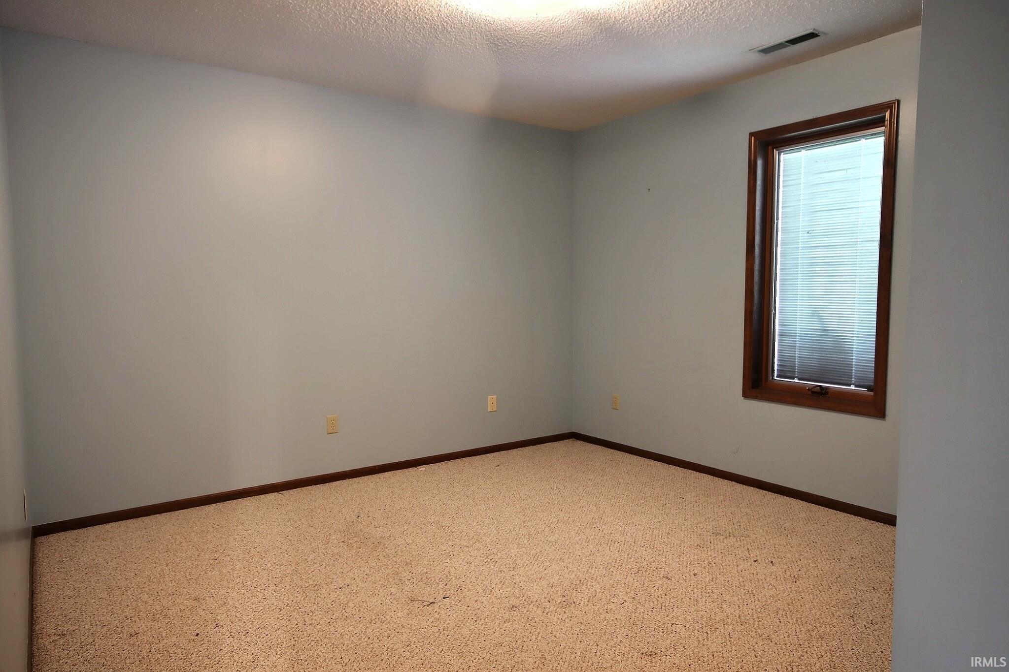 2228 Candlewick
