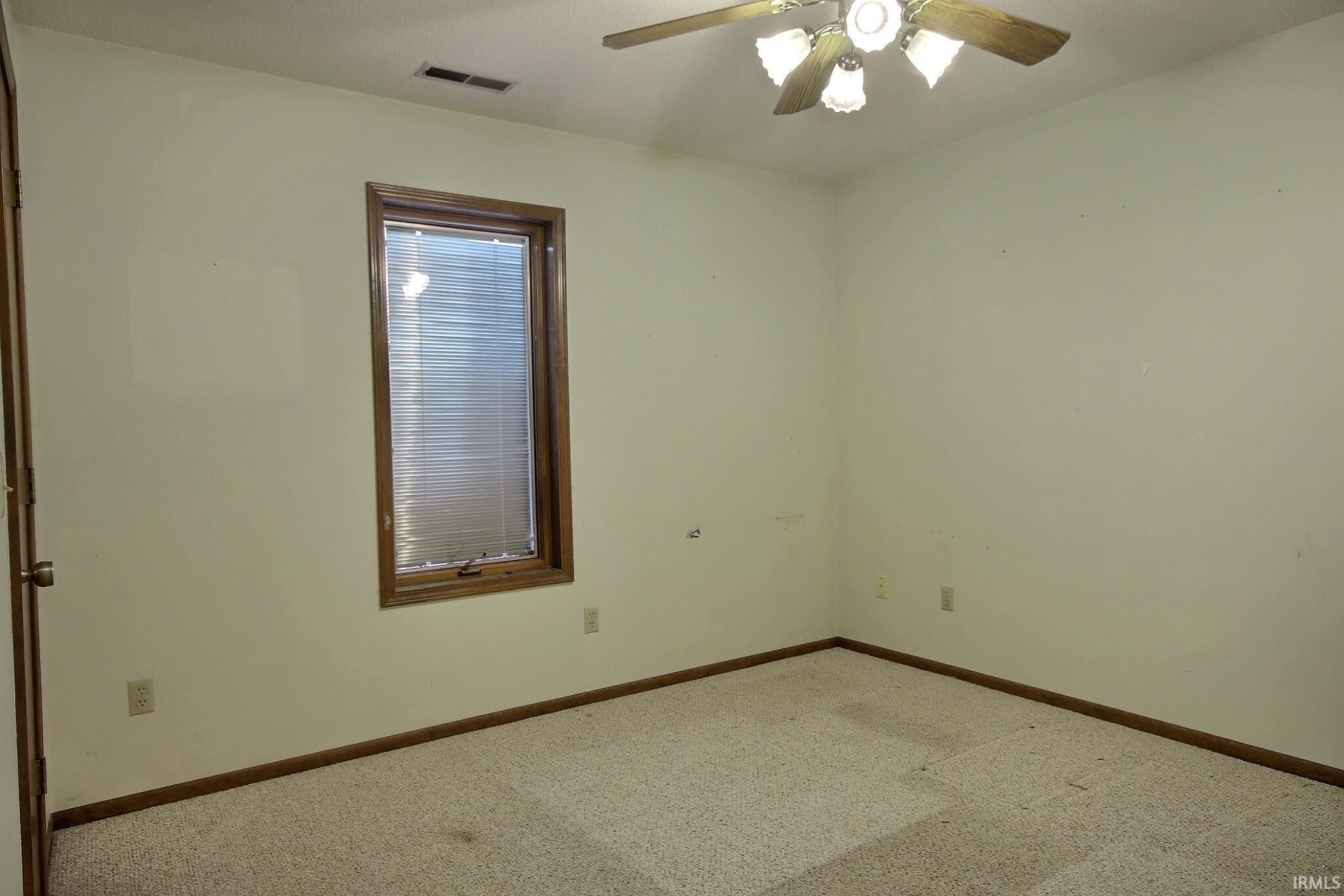 2228 Candlewick