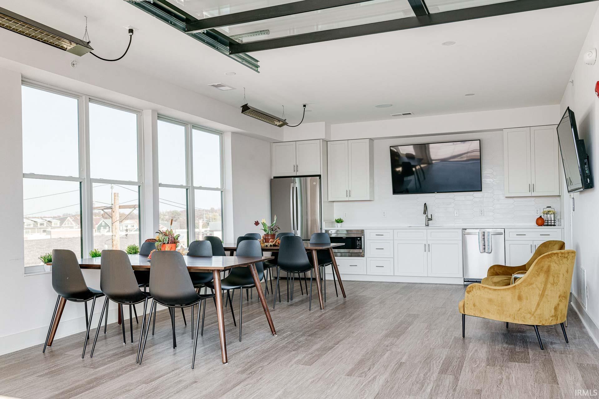 1010 Corby Unit 105, Apt Unit 105 Bre