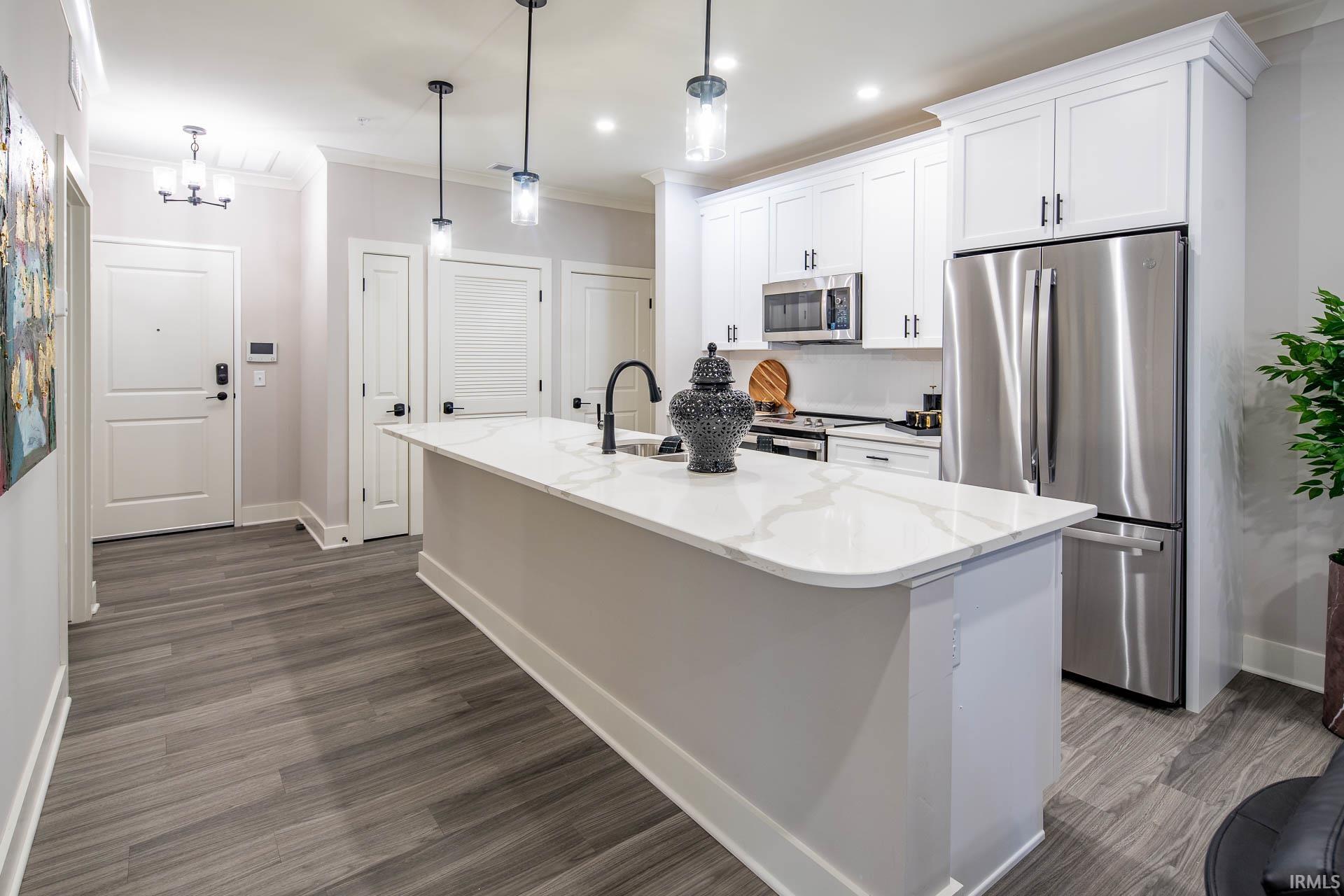 1010 Corby Unit 105, Apt Unit 105 Bre
