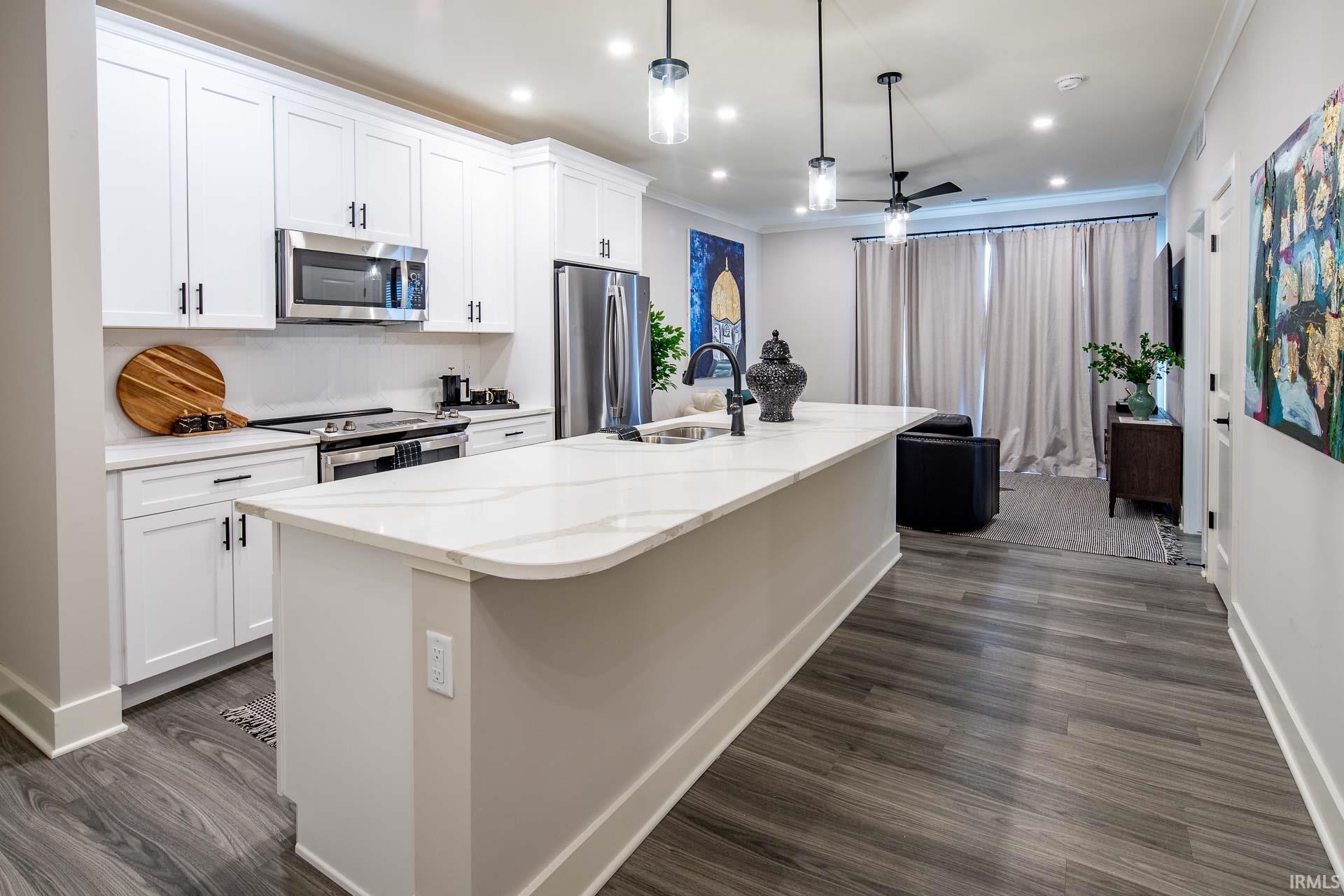 1010 Corby Unit 103, Apt Unit 103 Bre