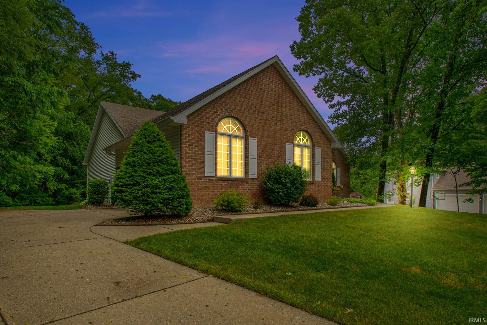 16913 Hidden Valley