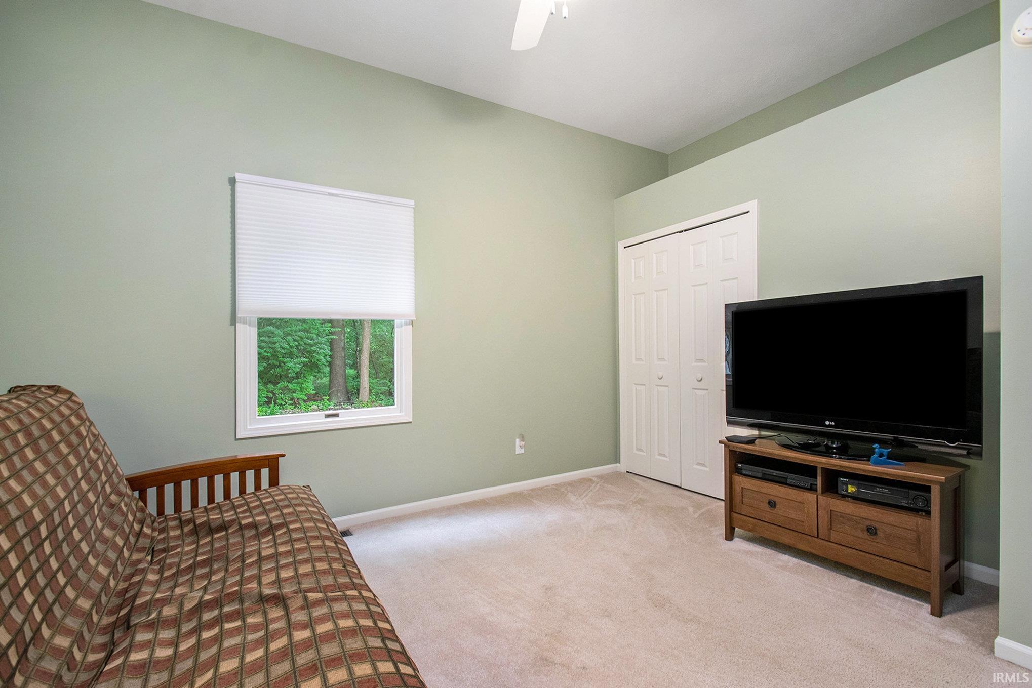 16913 Hidden Valley