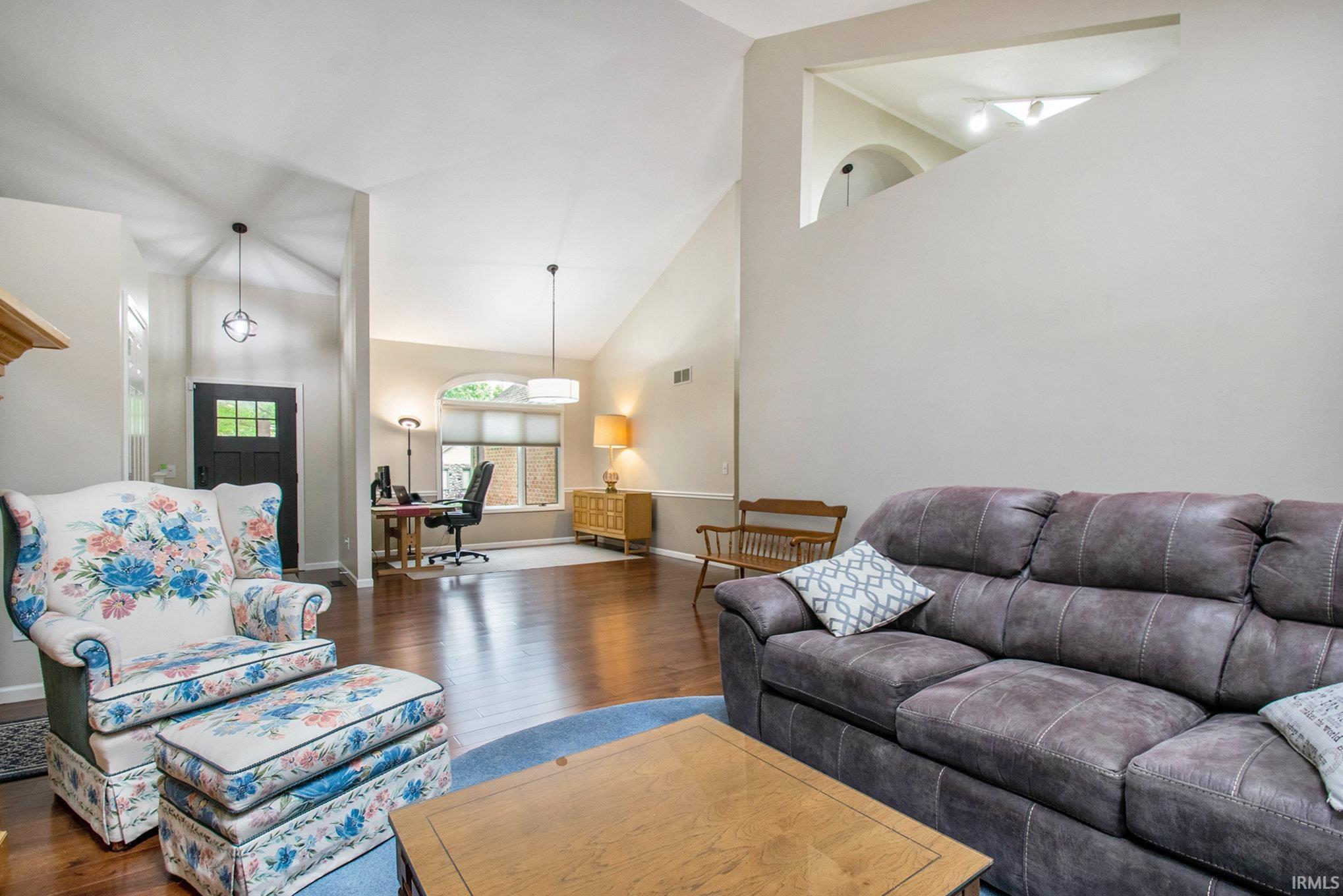 16913 Hidden Valley