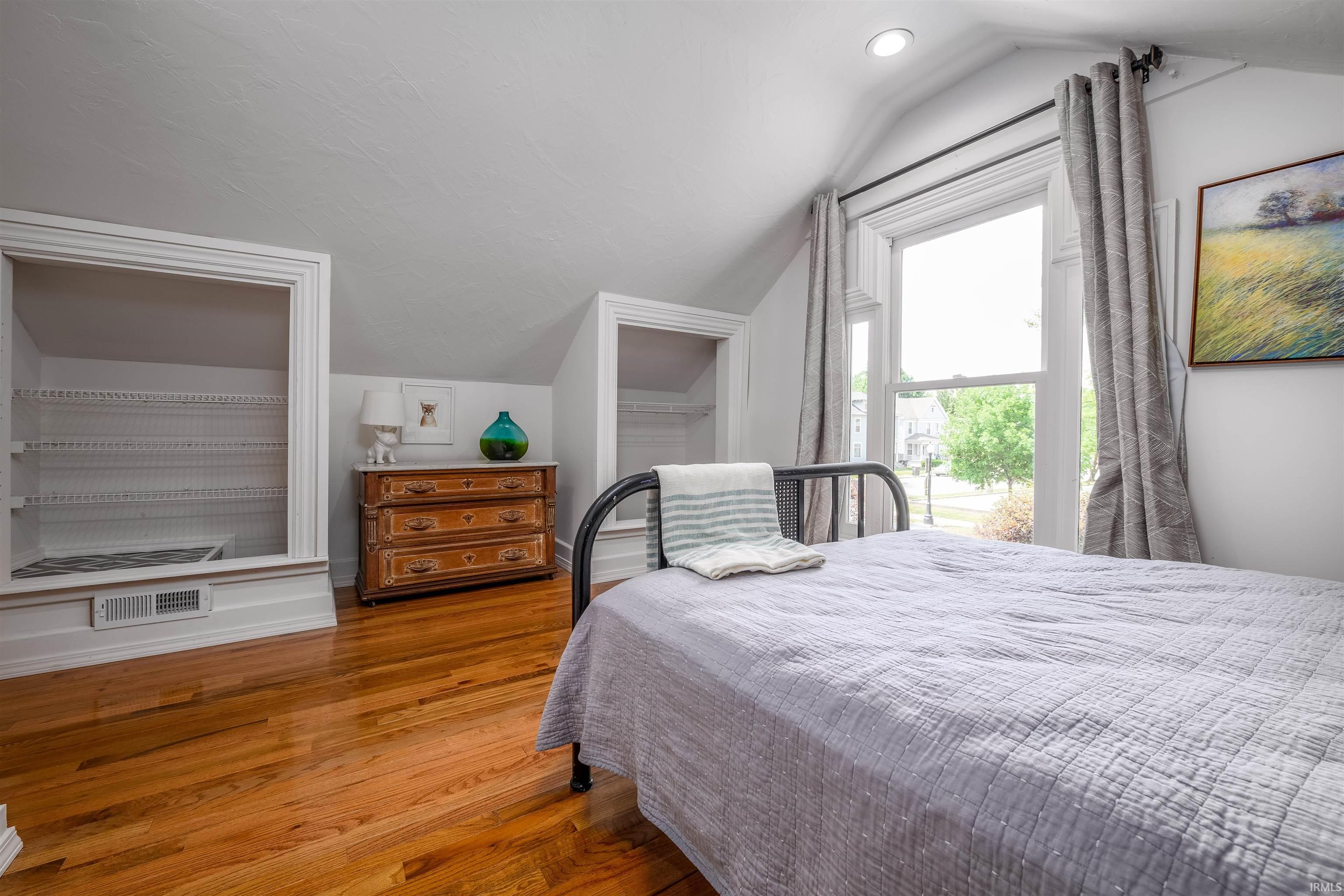 1029 Jefferson