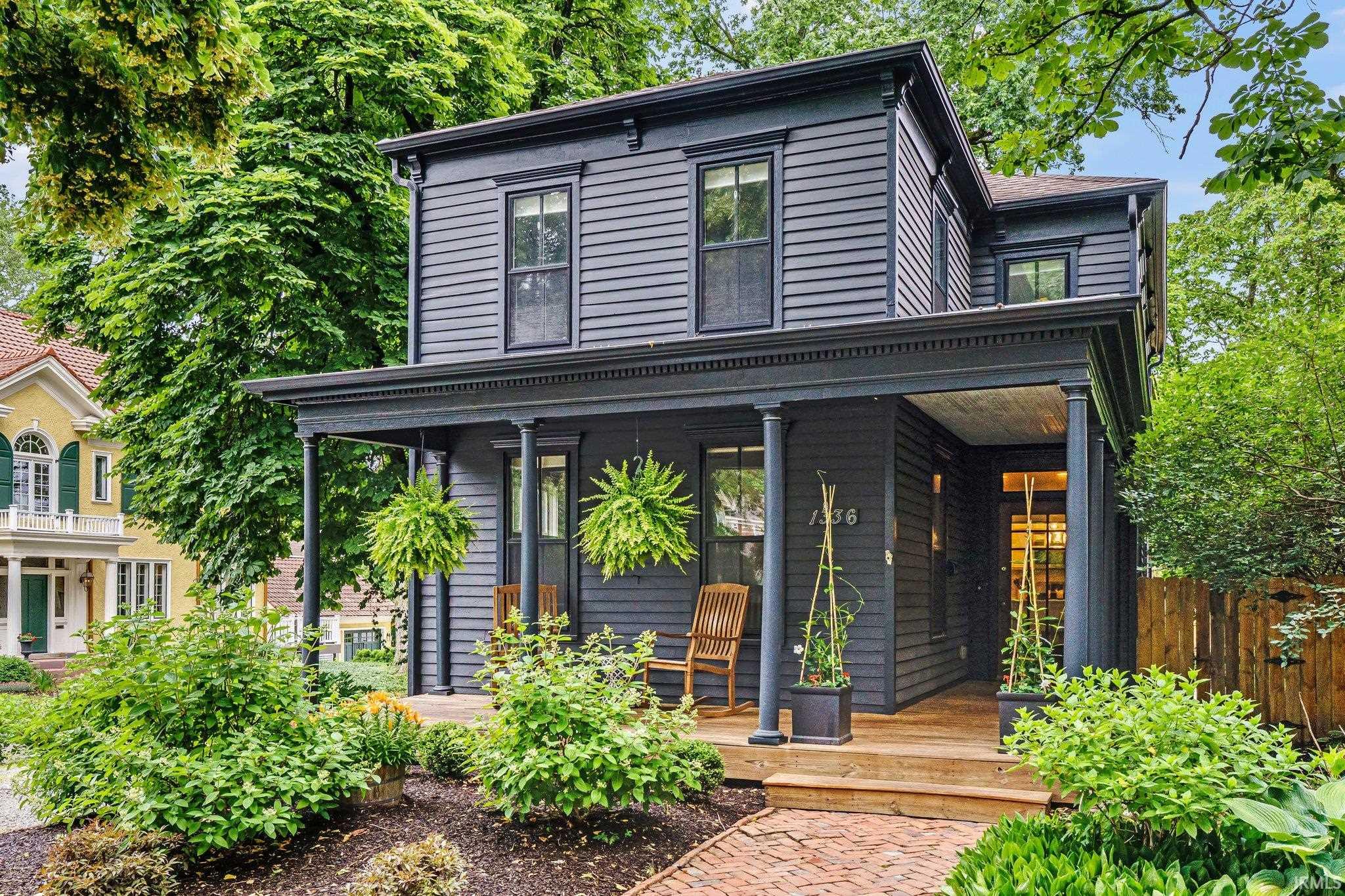 1336 Washington
