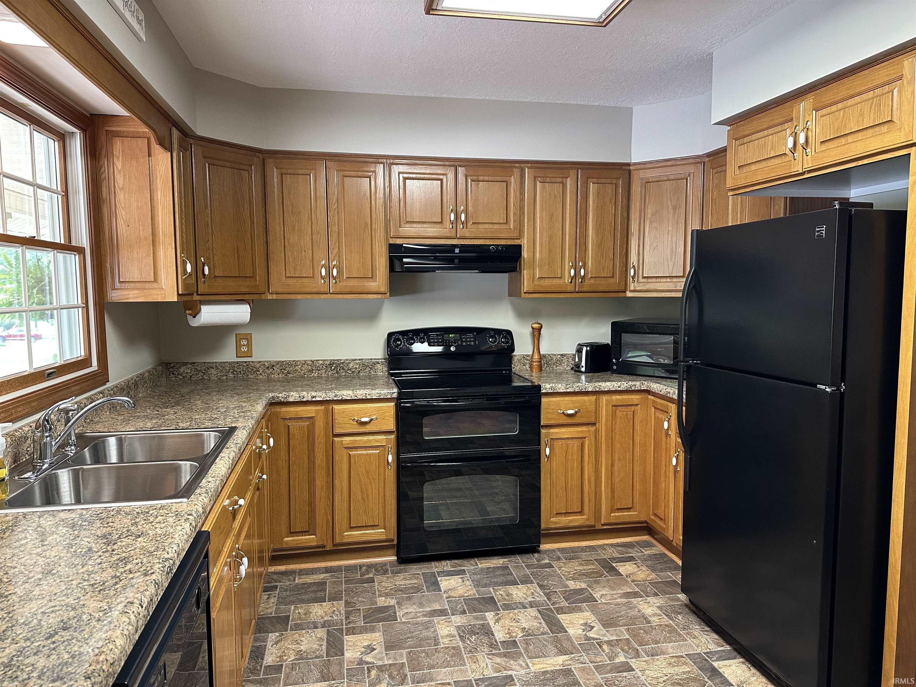 1105 Woodcrest