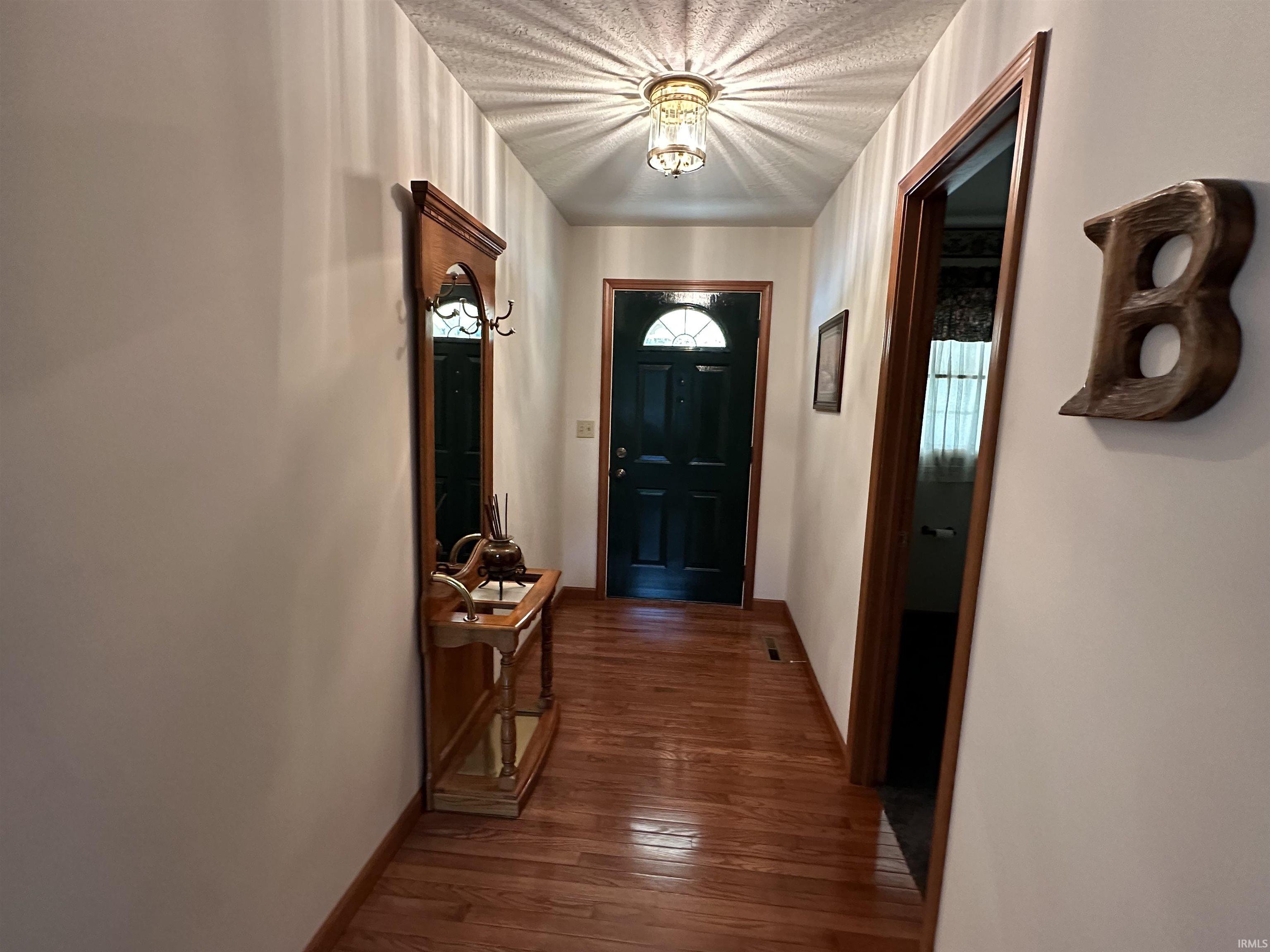1105 Woodcrest