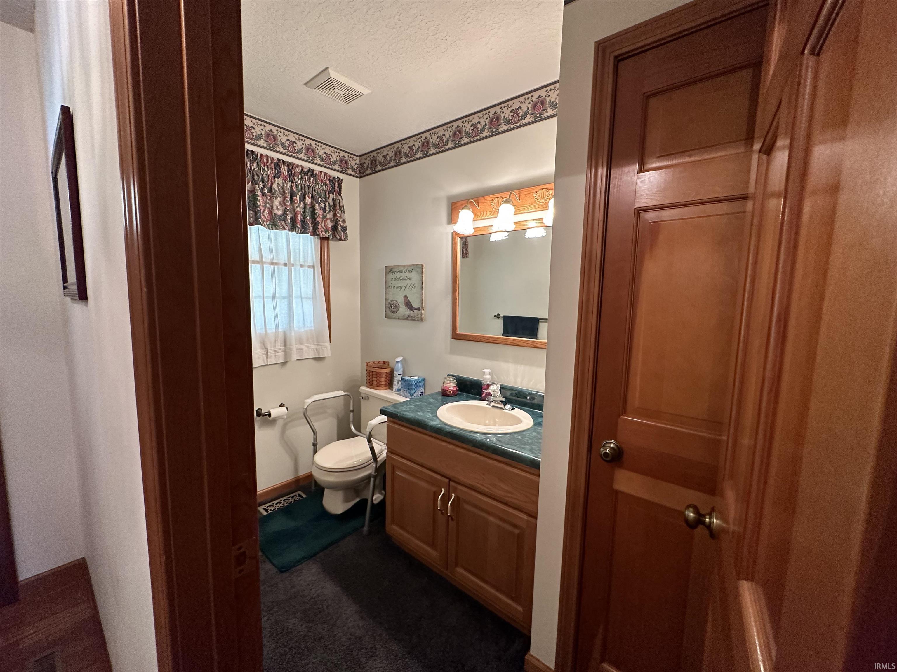 1105 Woodcrest