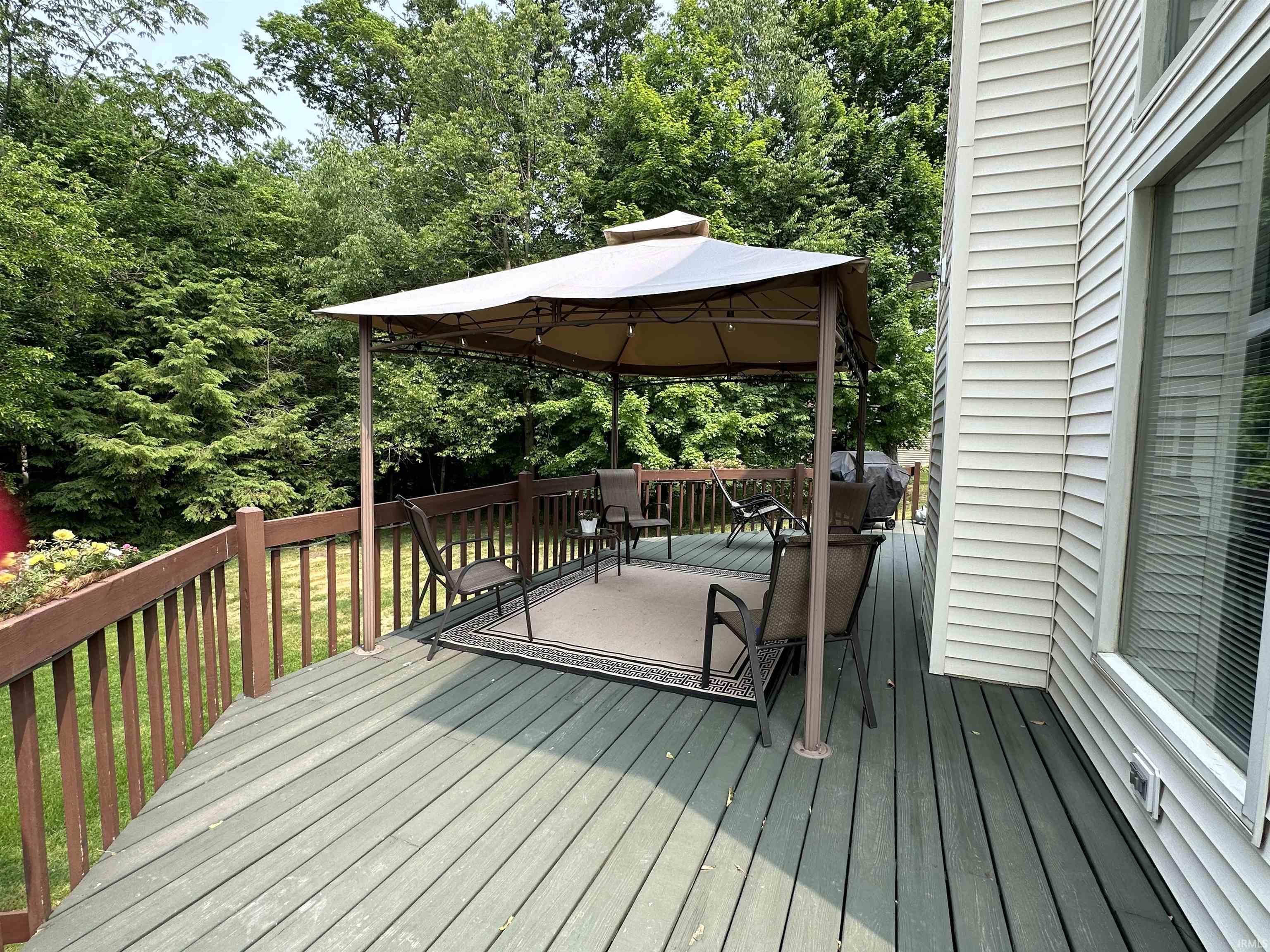 1105 Woodcrest