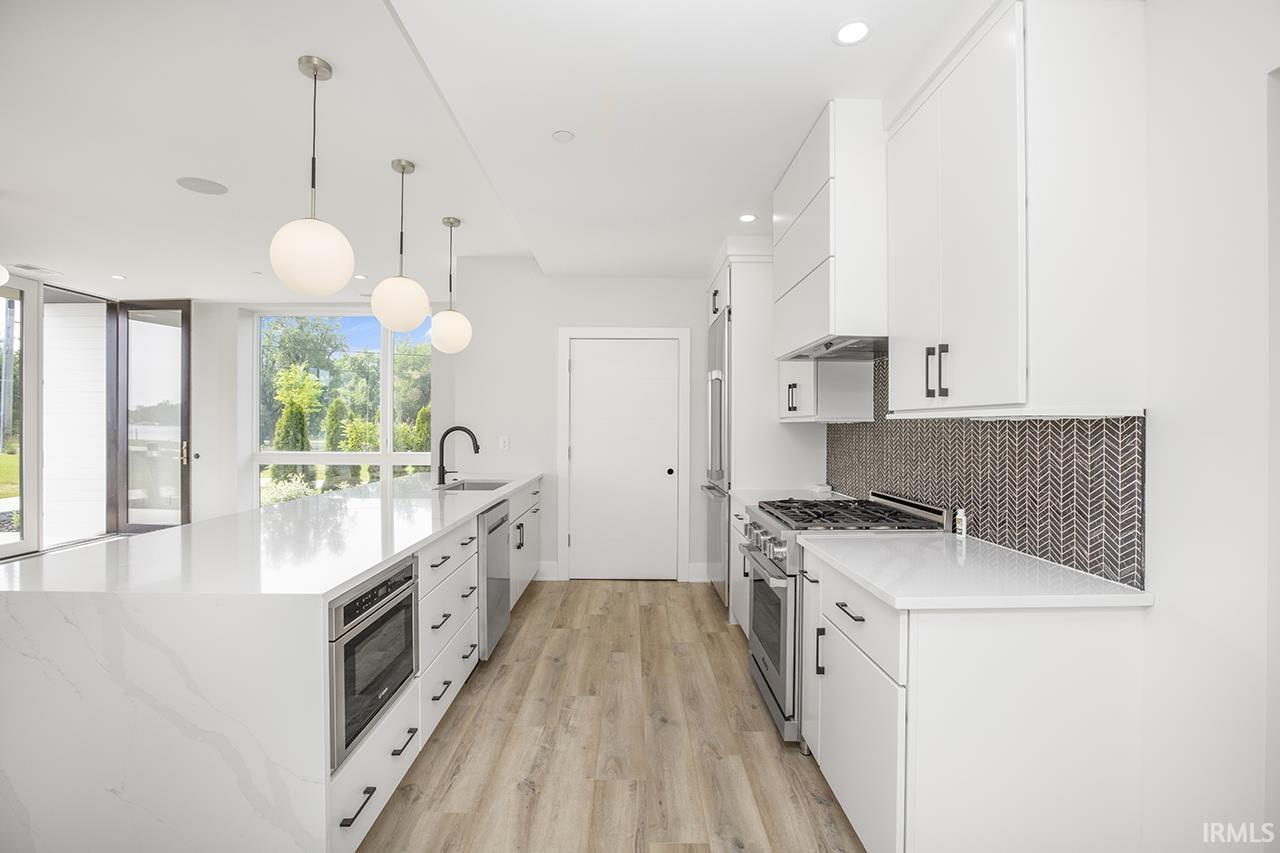 950 Jackson, Apt 101