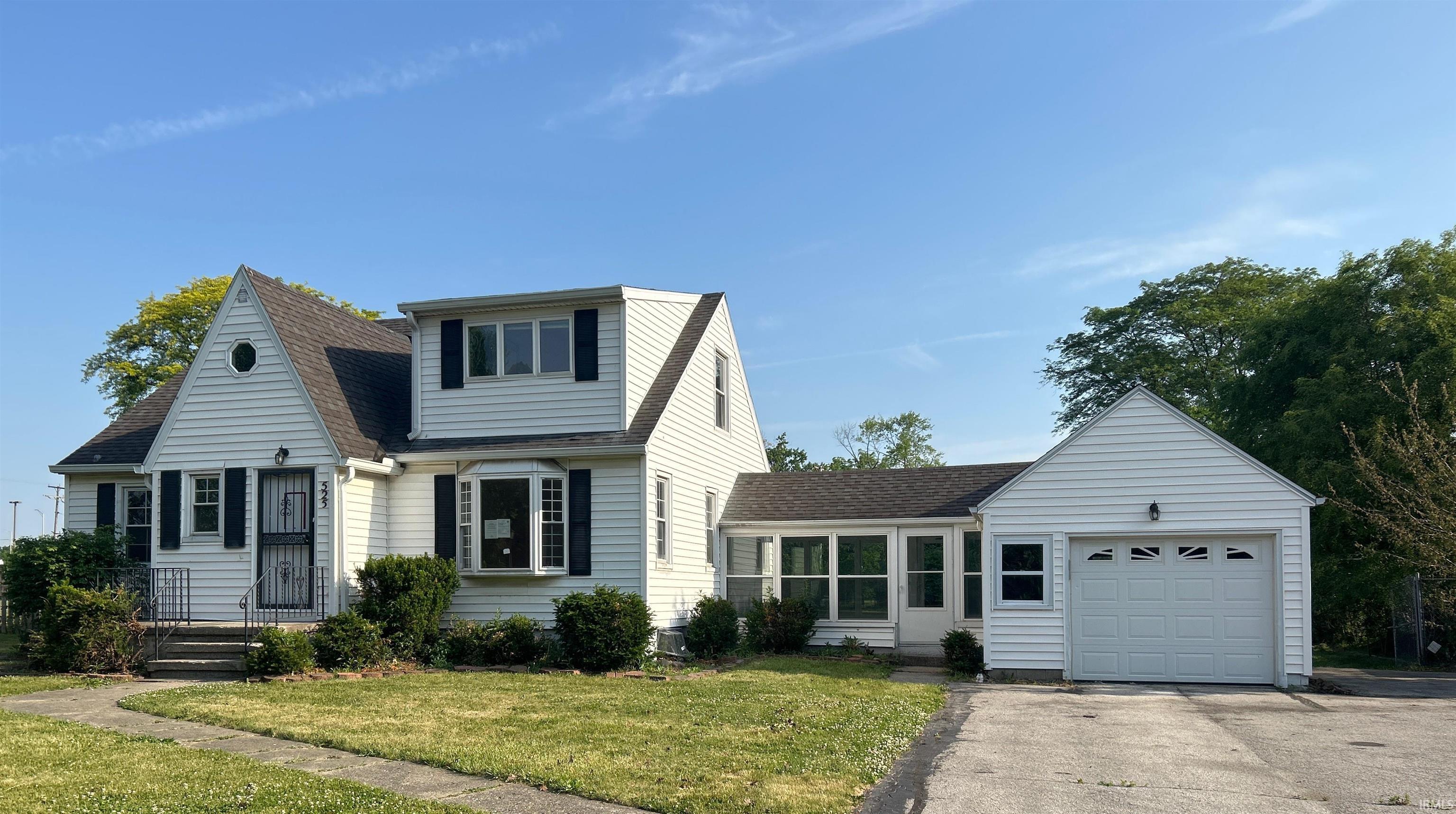525 Stratton