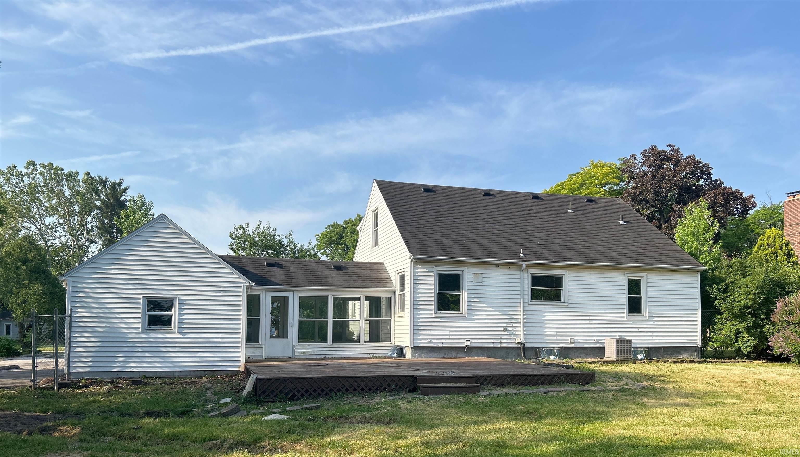 525 Stratton