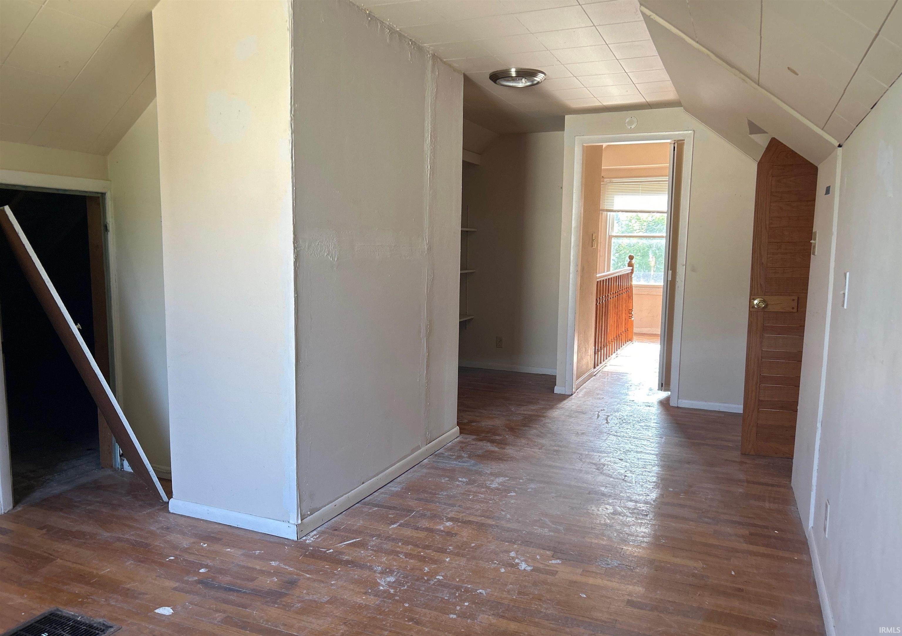 525 Stratton