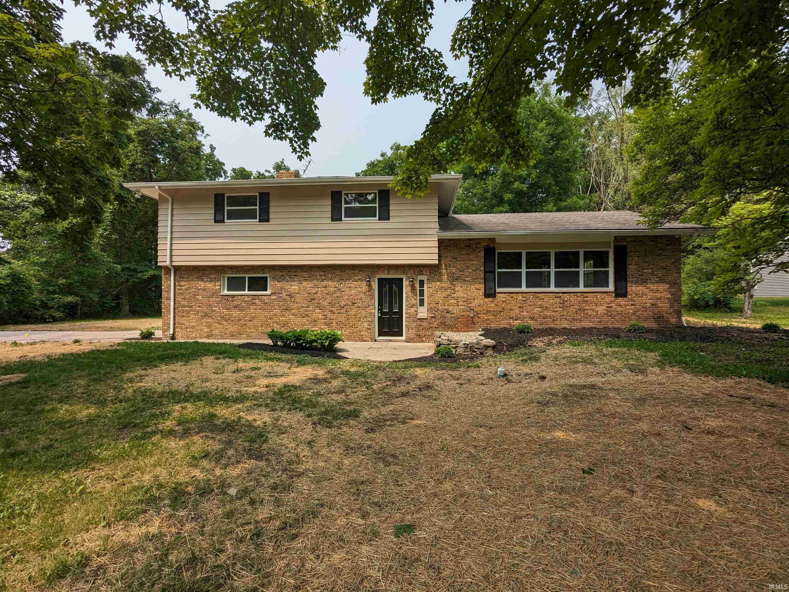 1701 Glen Elm