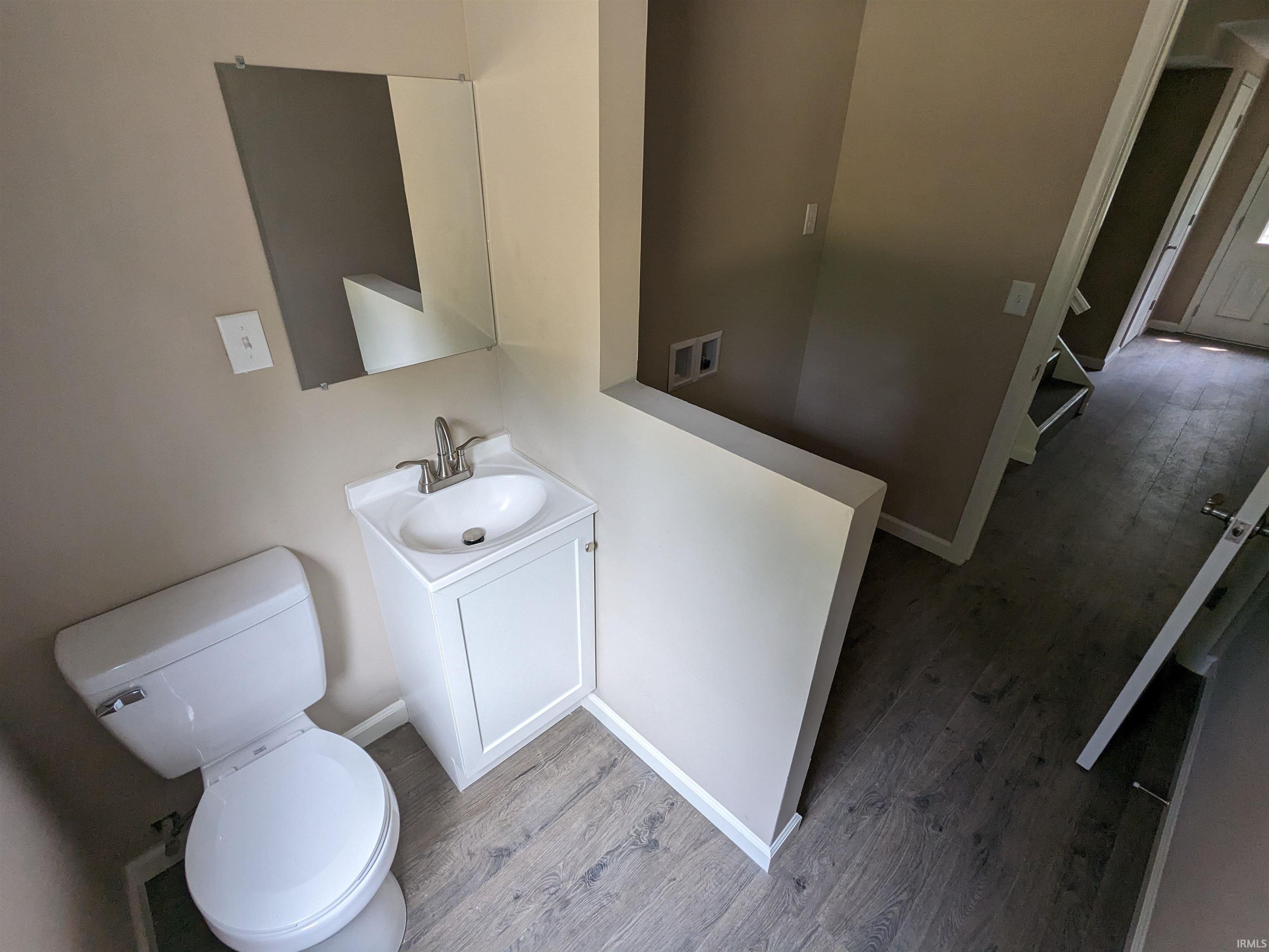 1701 Glen Elm