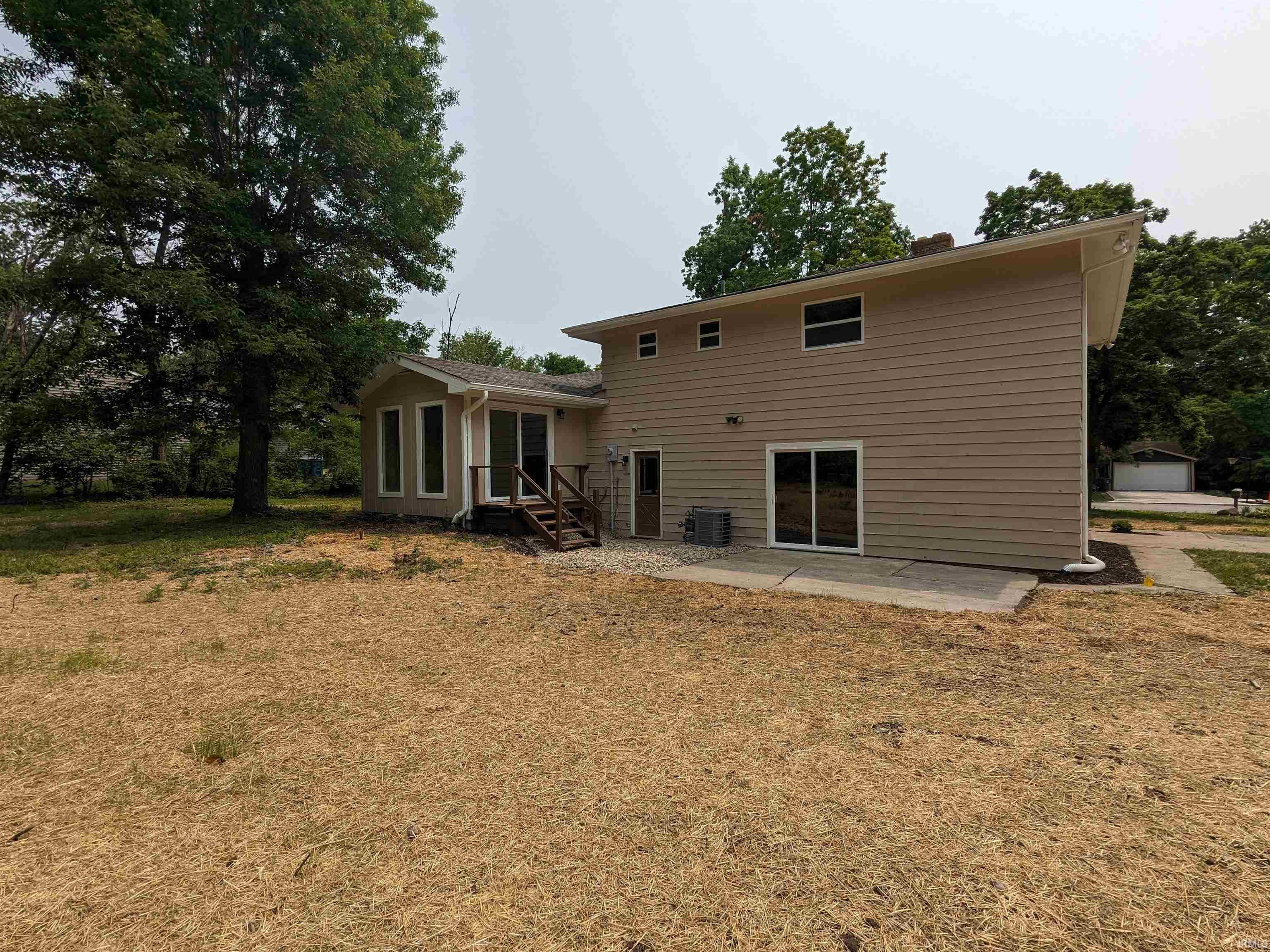 1701 Glen Elm