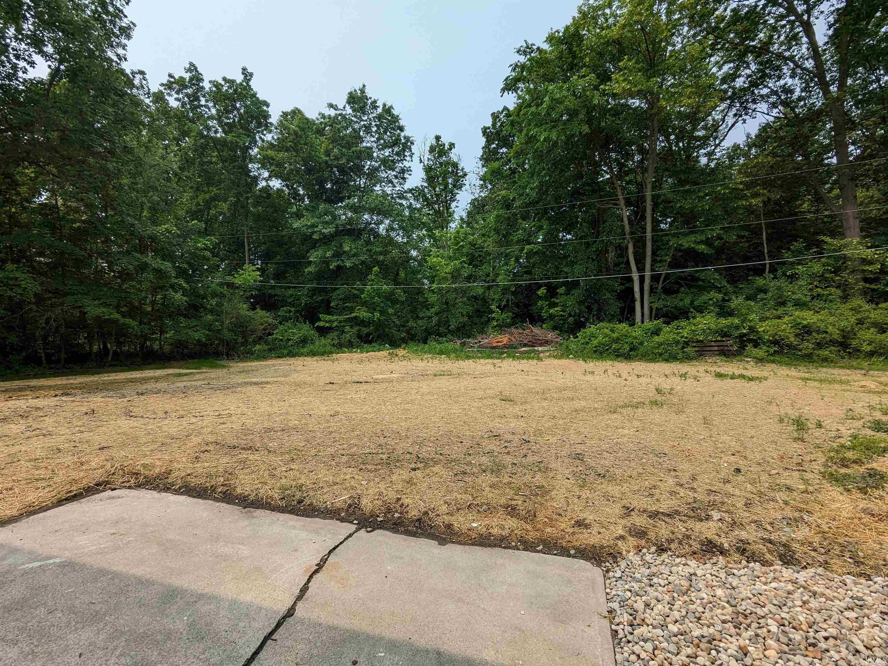 1701 Glen Elm