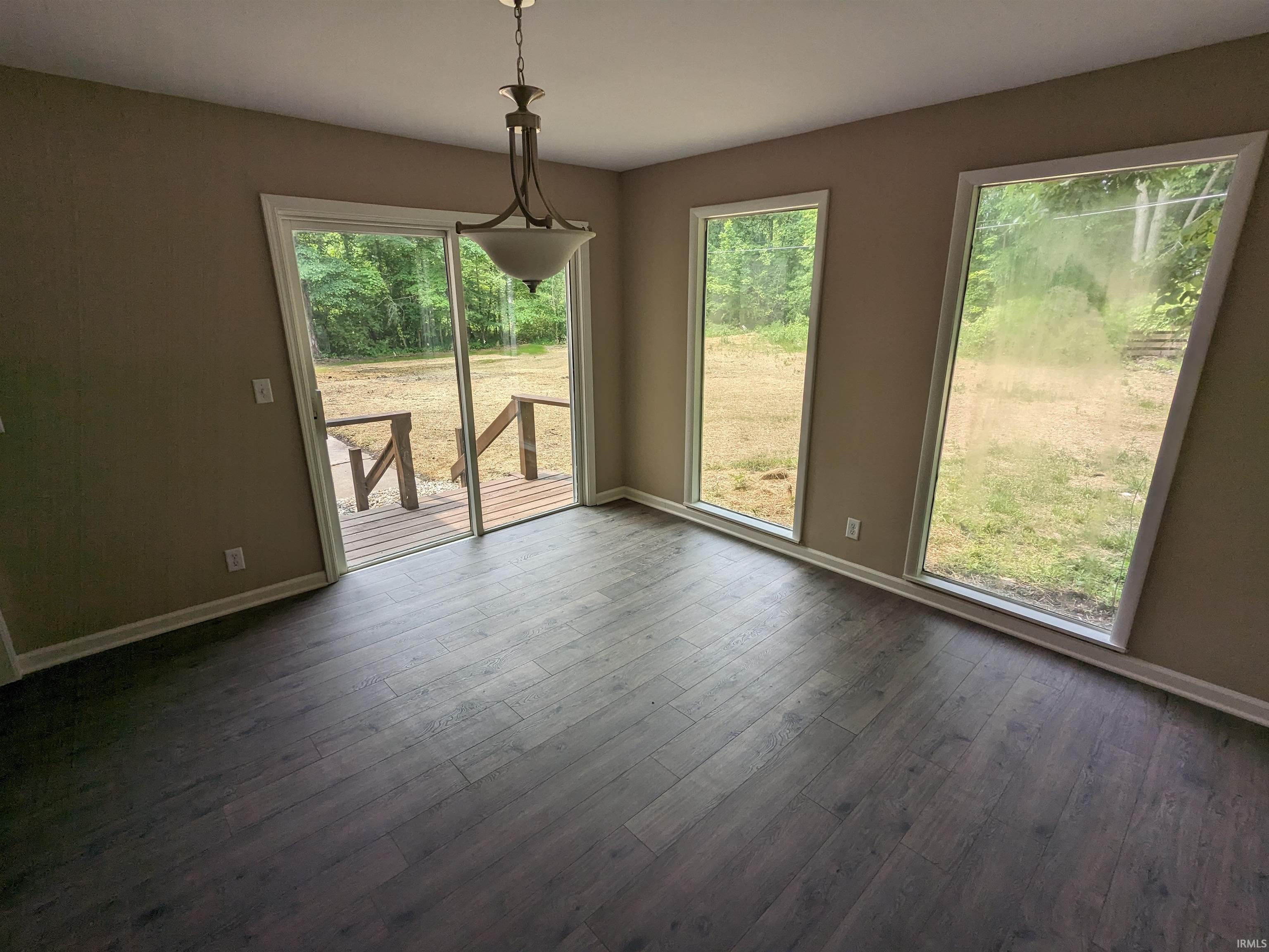 1701 Glen Elm