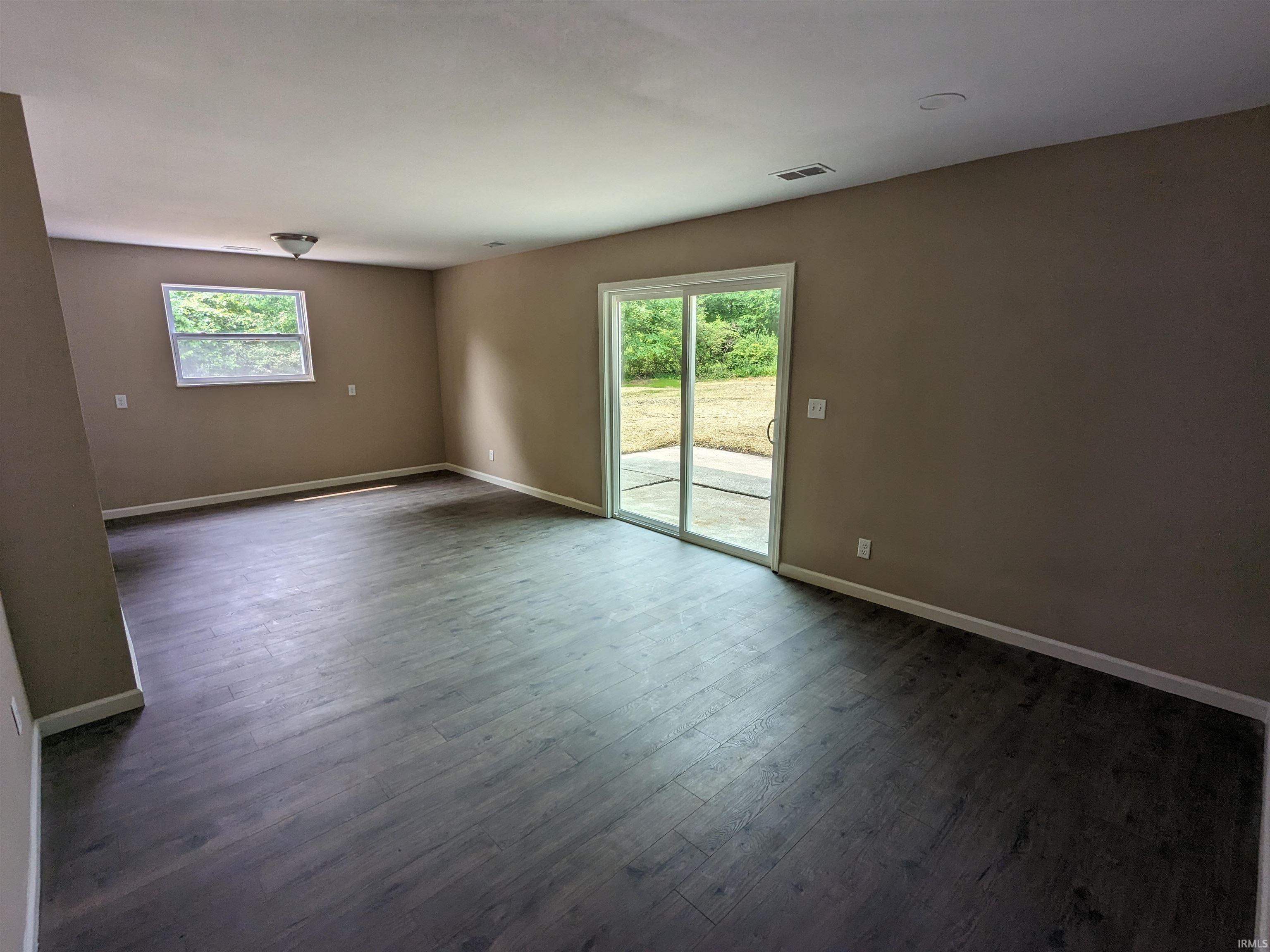 1701 Glen Elm