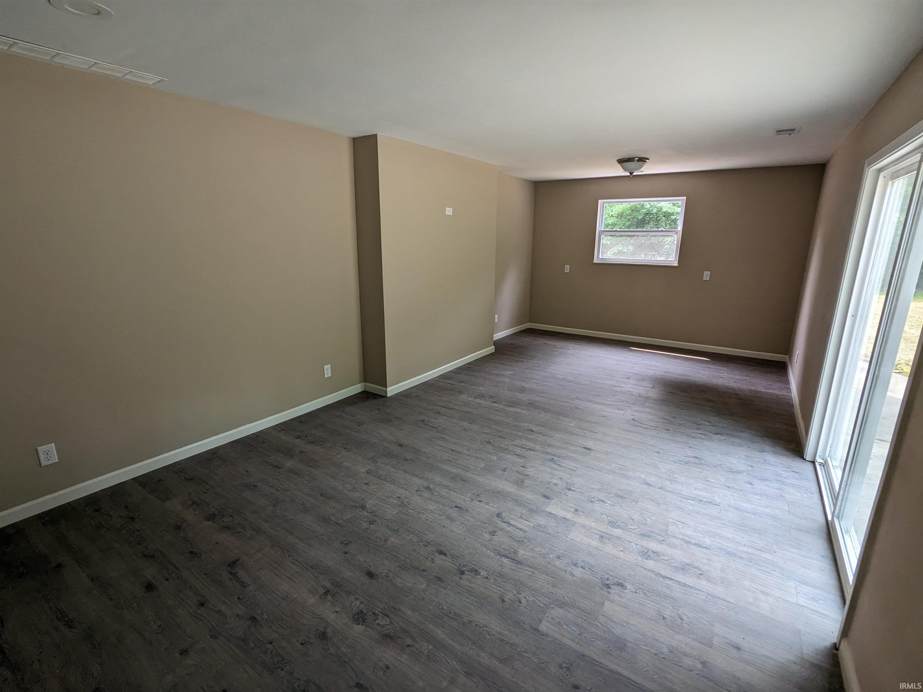 1701 Glen Elm