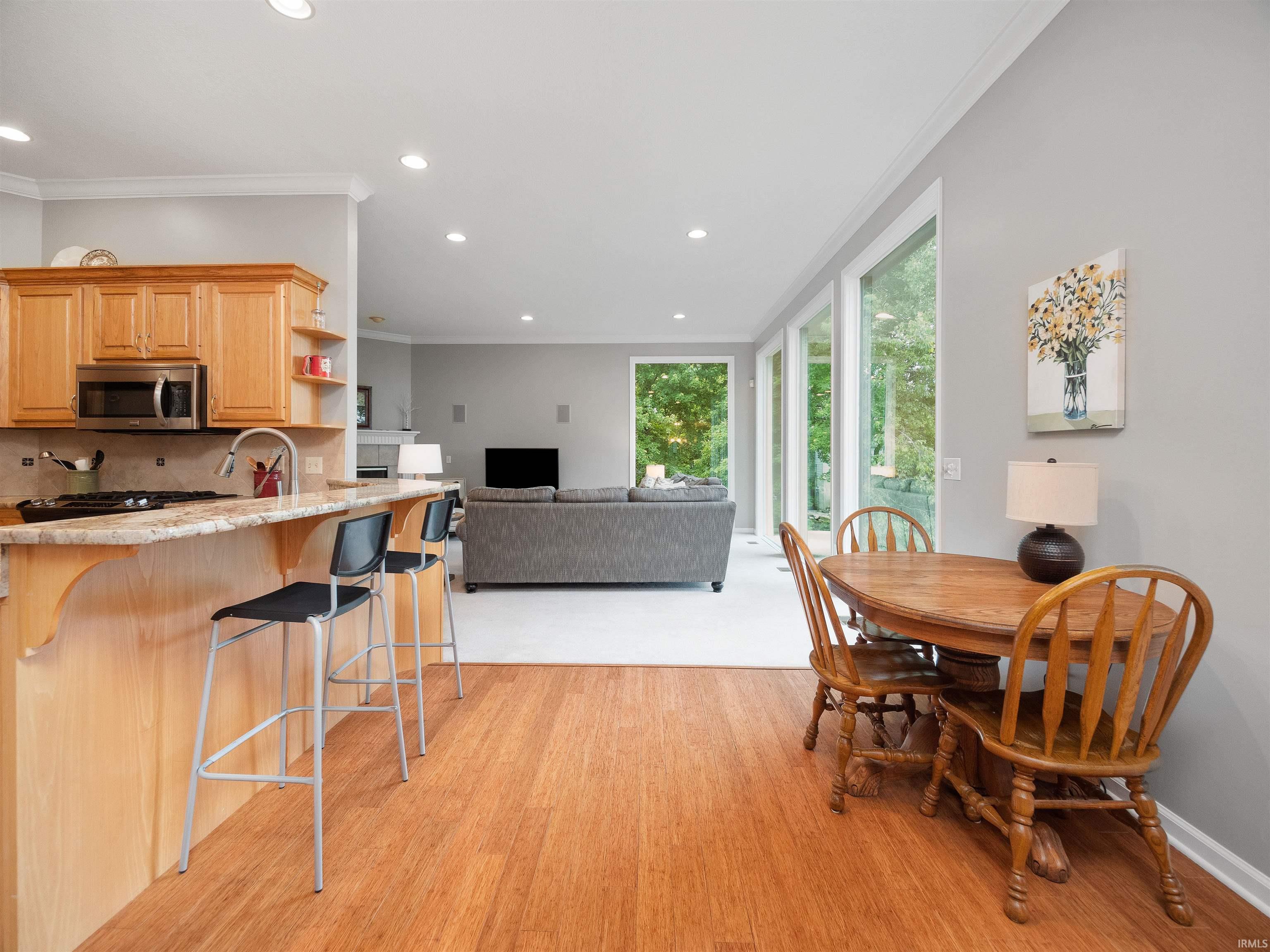 10401 Woodland
