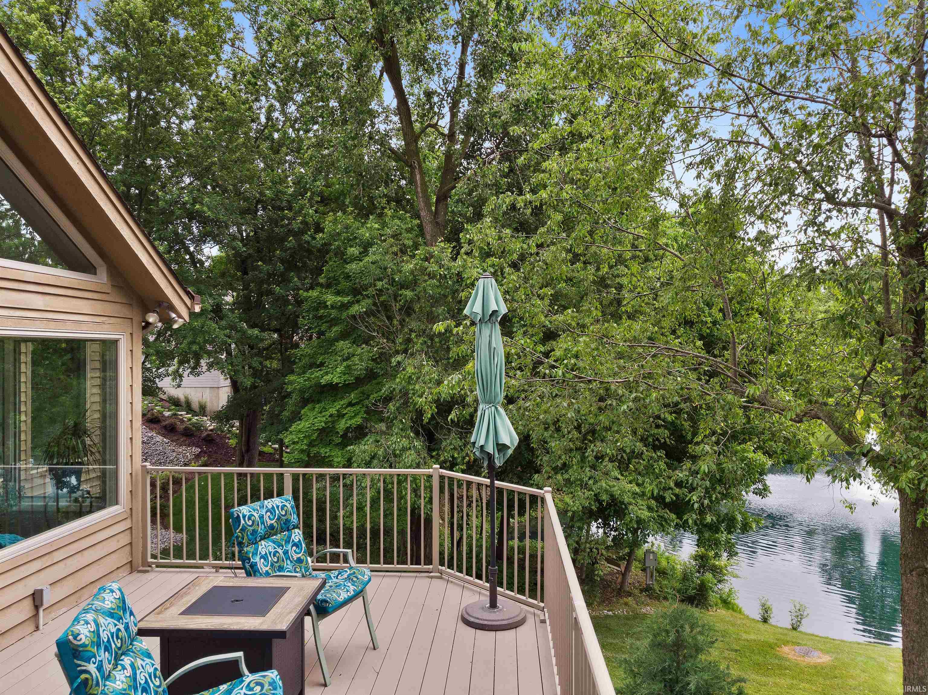 10401 Woodland