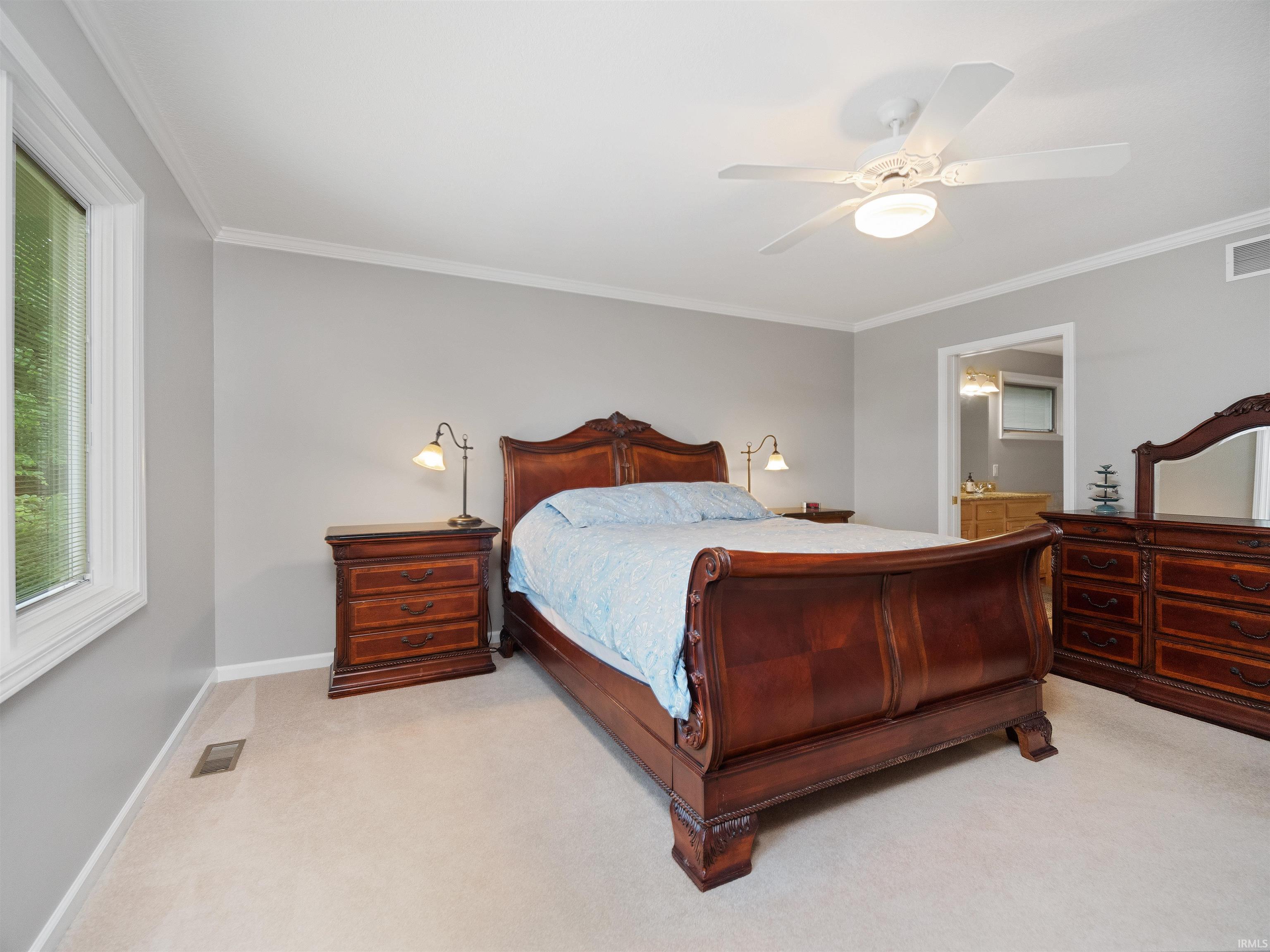 10401 Woodland