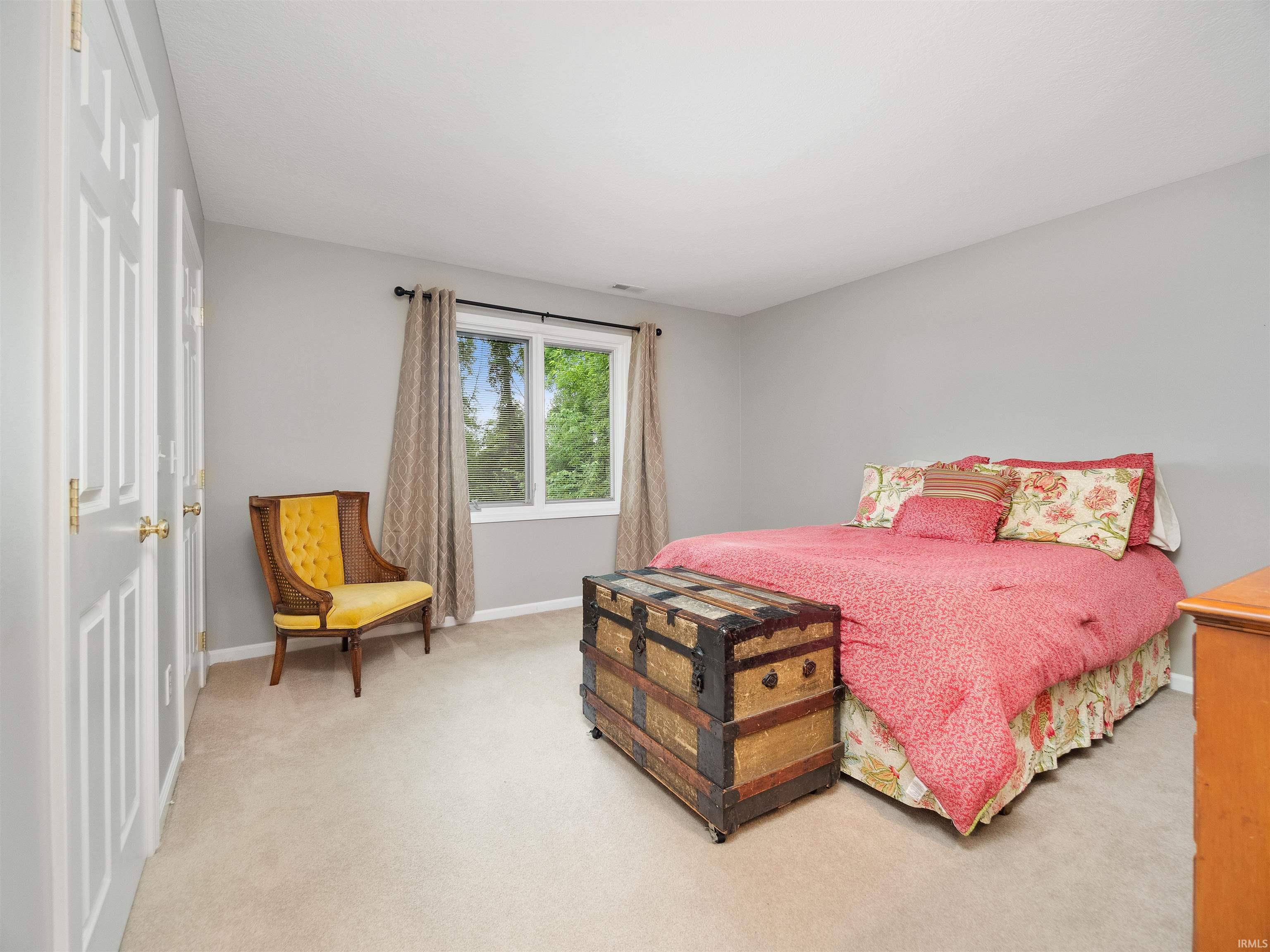 10401 Woodland