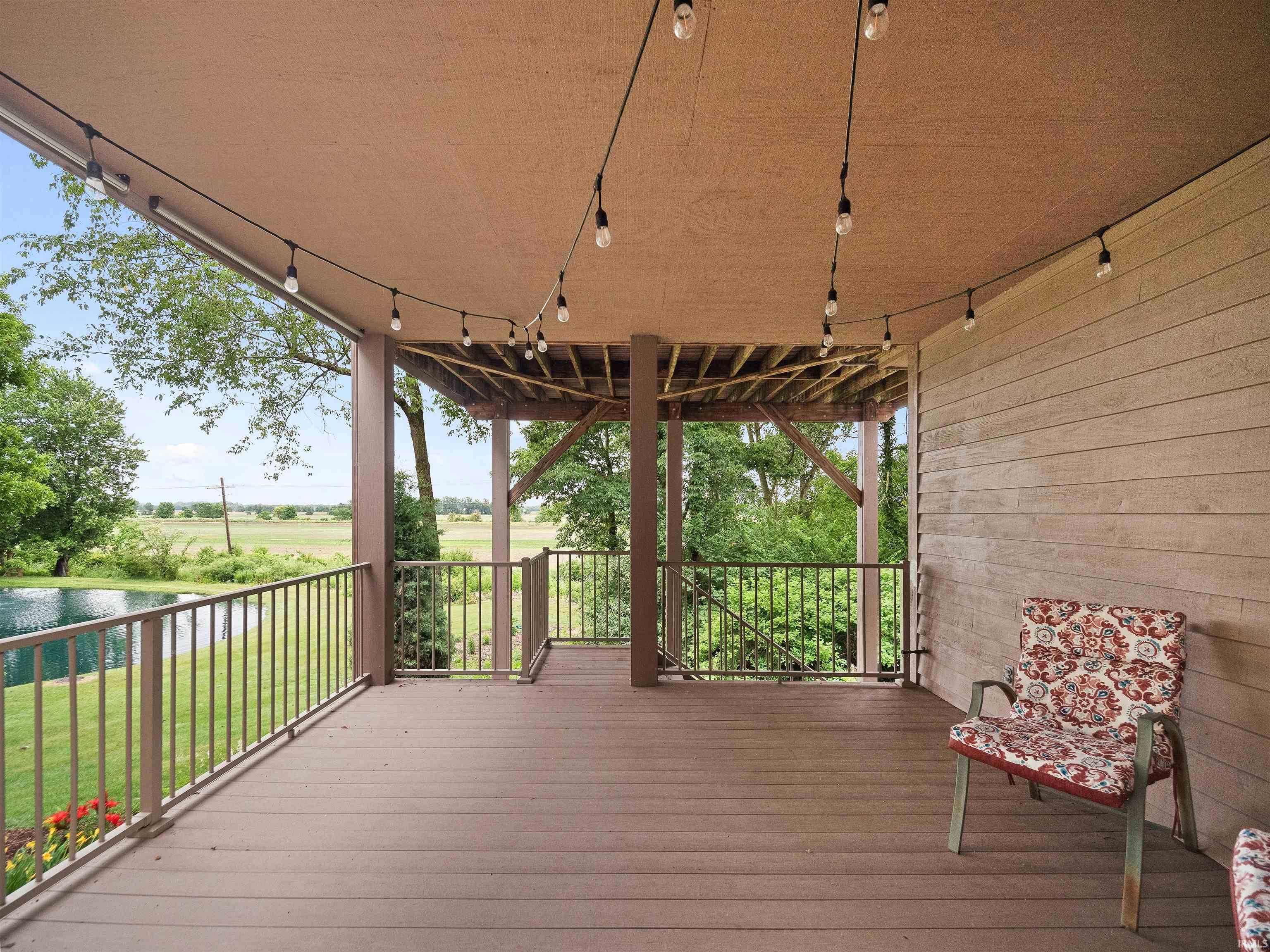 10401 Woodland