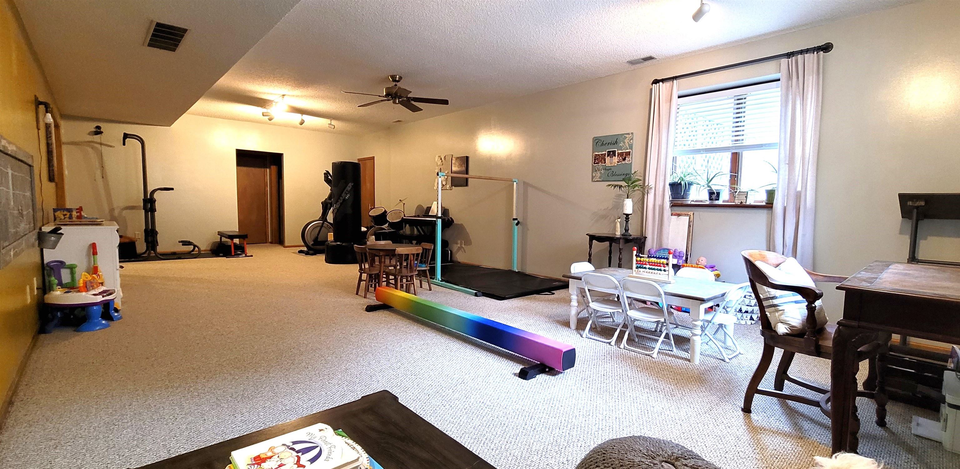 829 Woodland Springs