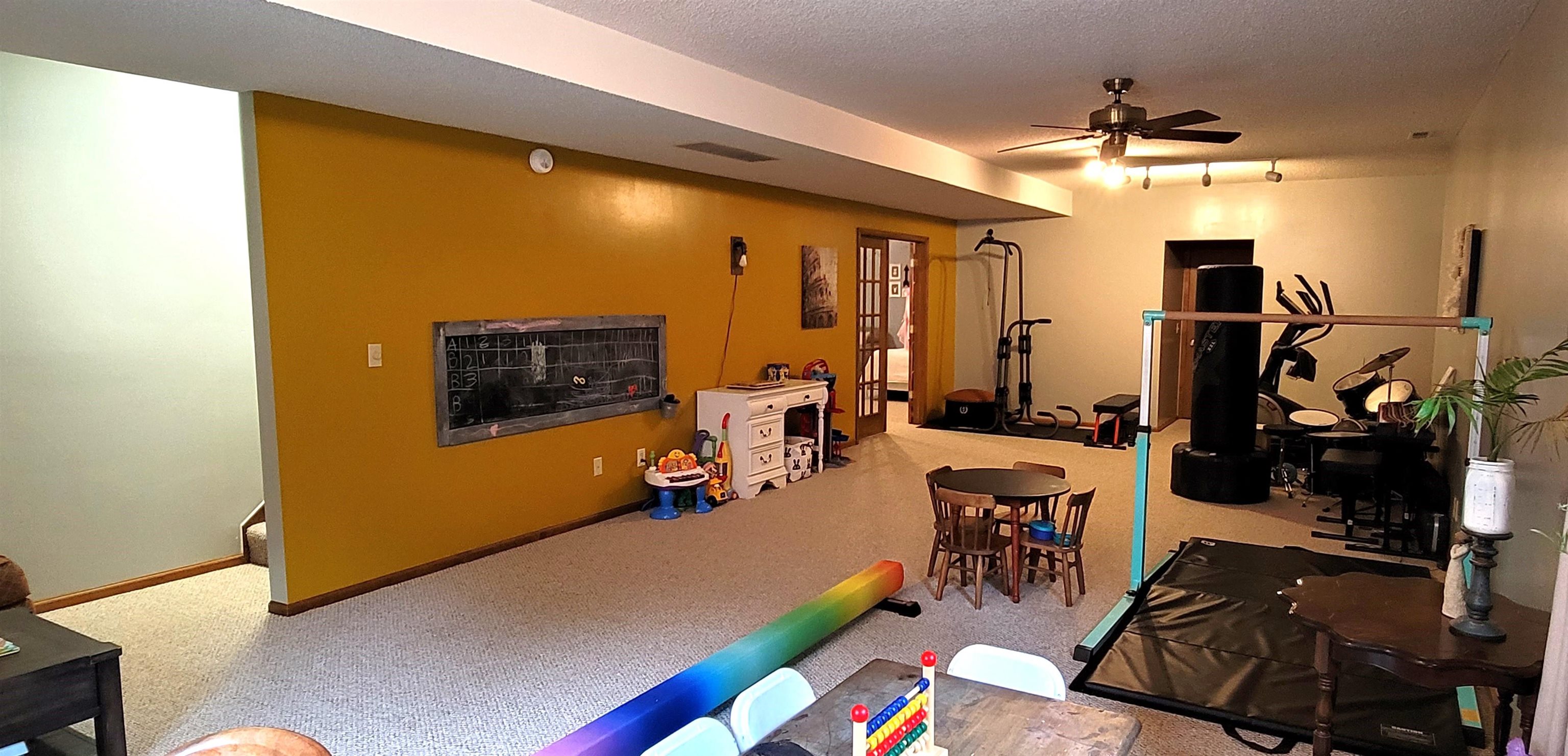 829 Woodland Springs