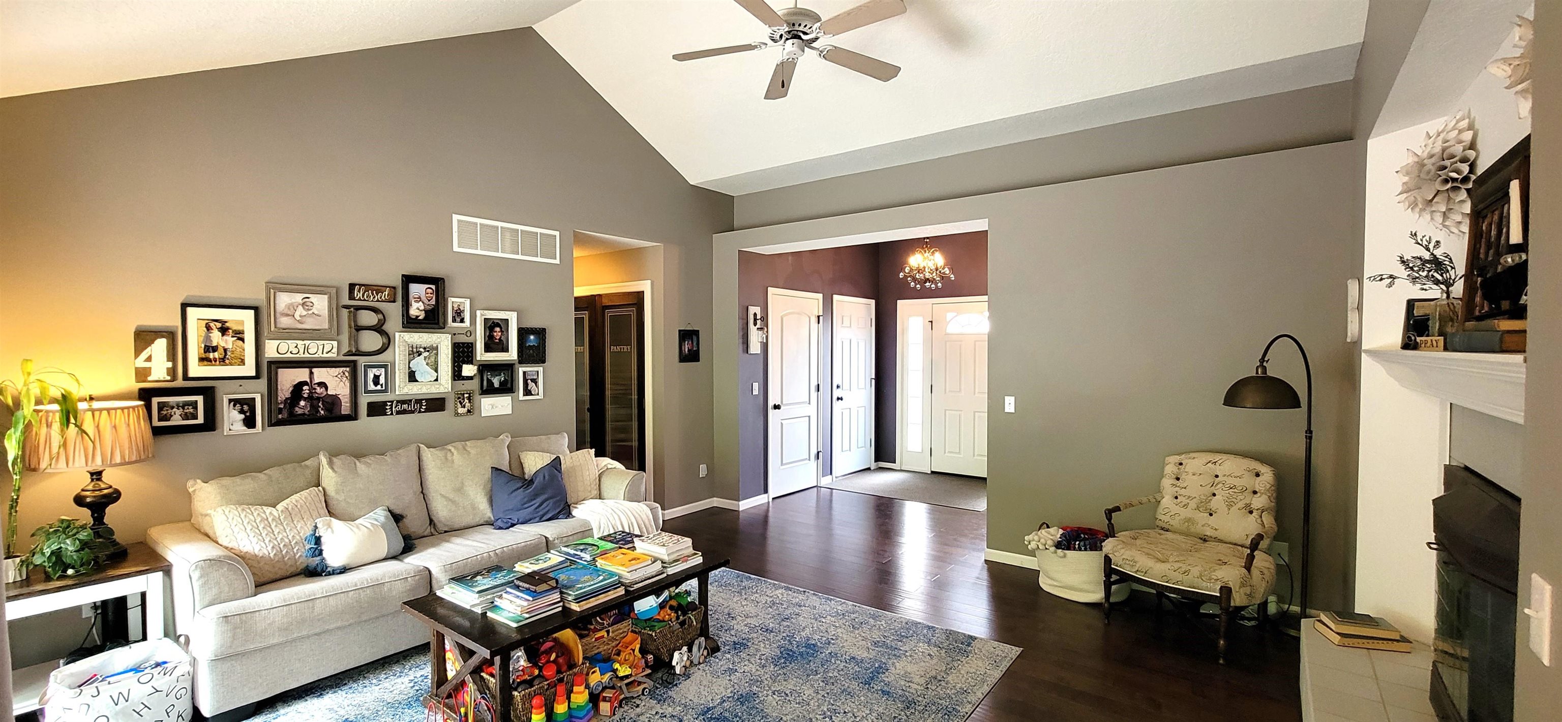 829 Woodland Springs