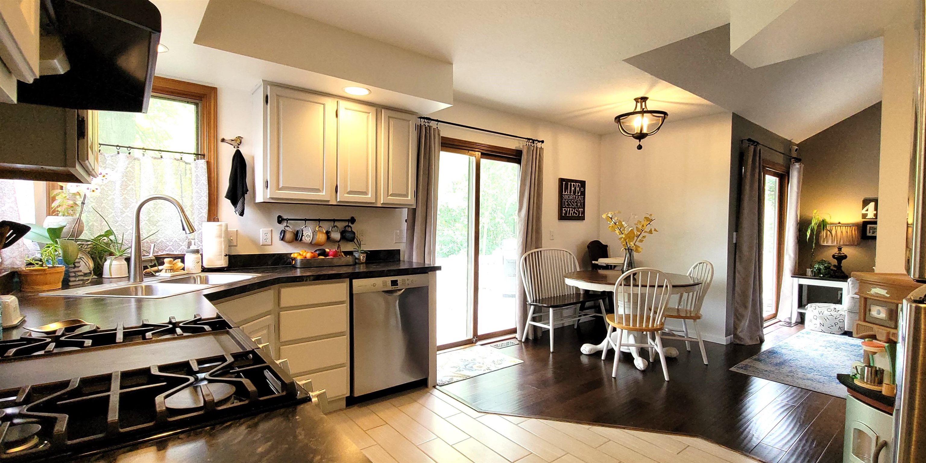 829 Woodland Springs