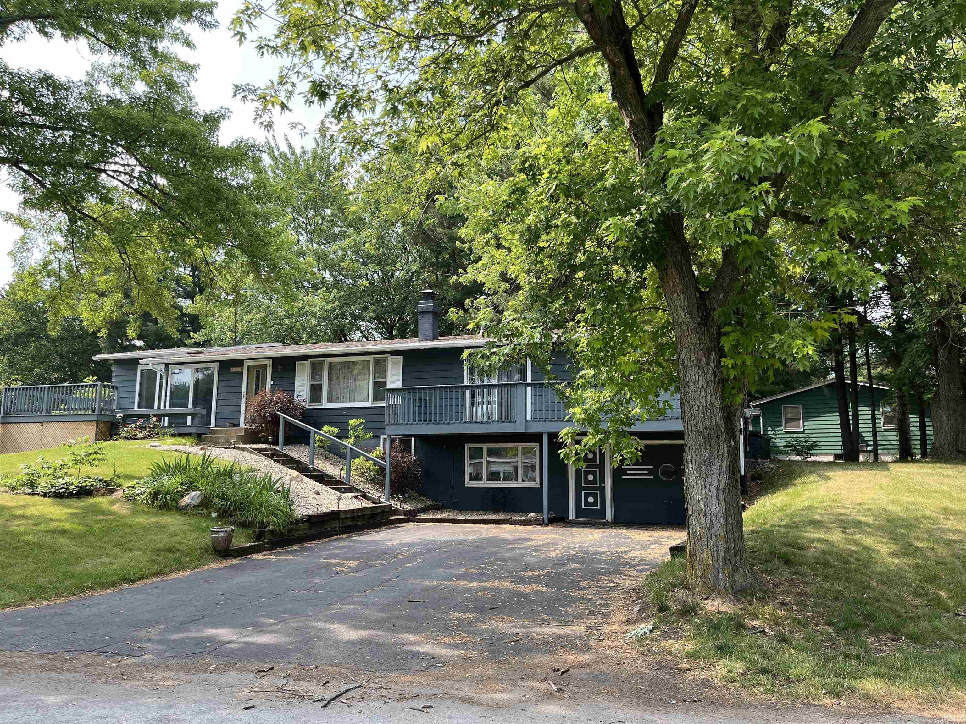 2289 Lake Sharon