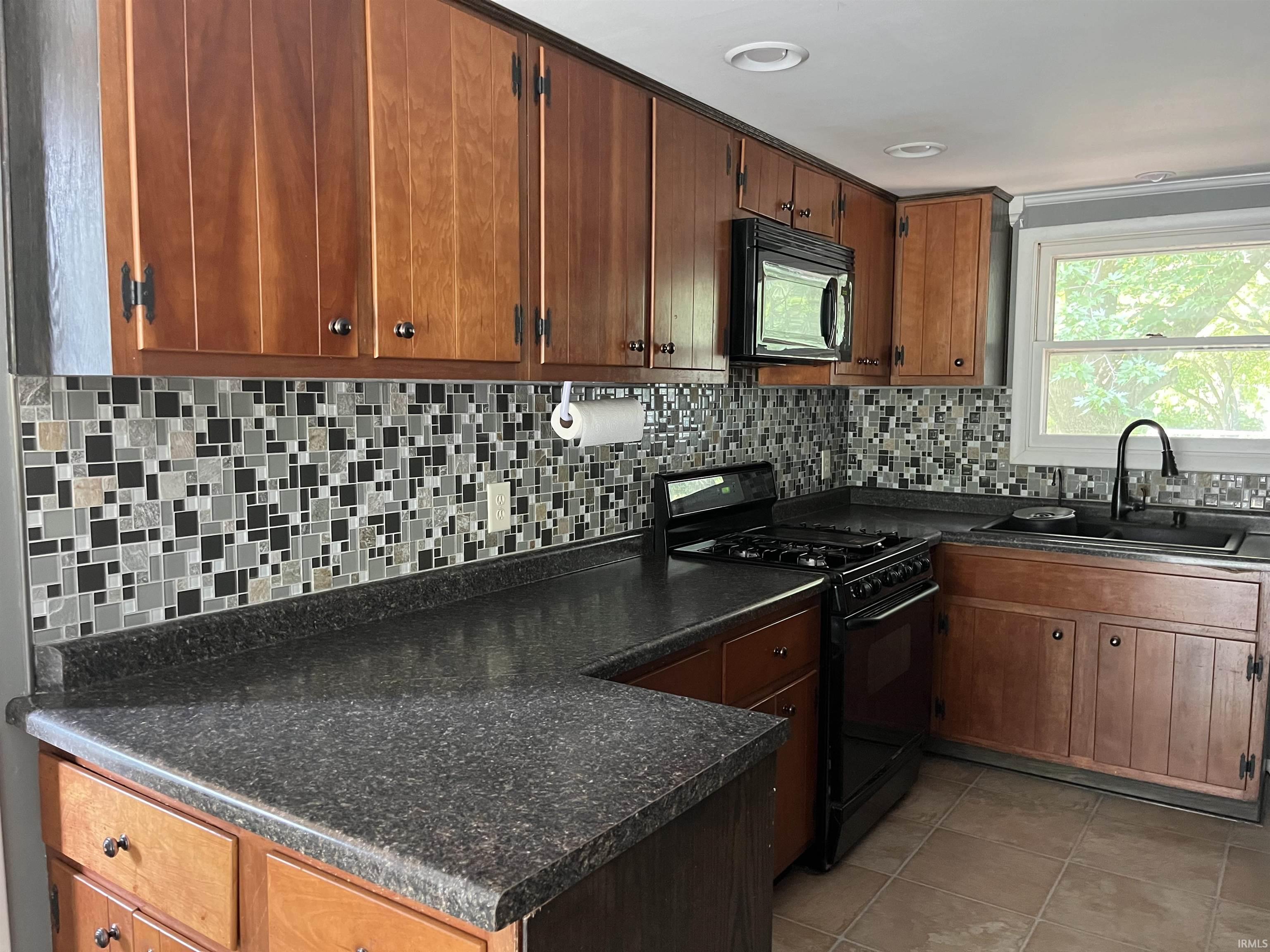 2289 Lake Sharon