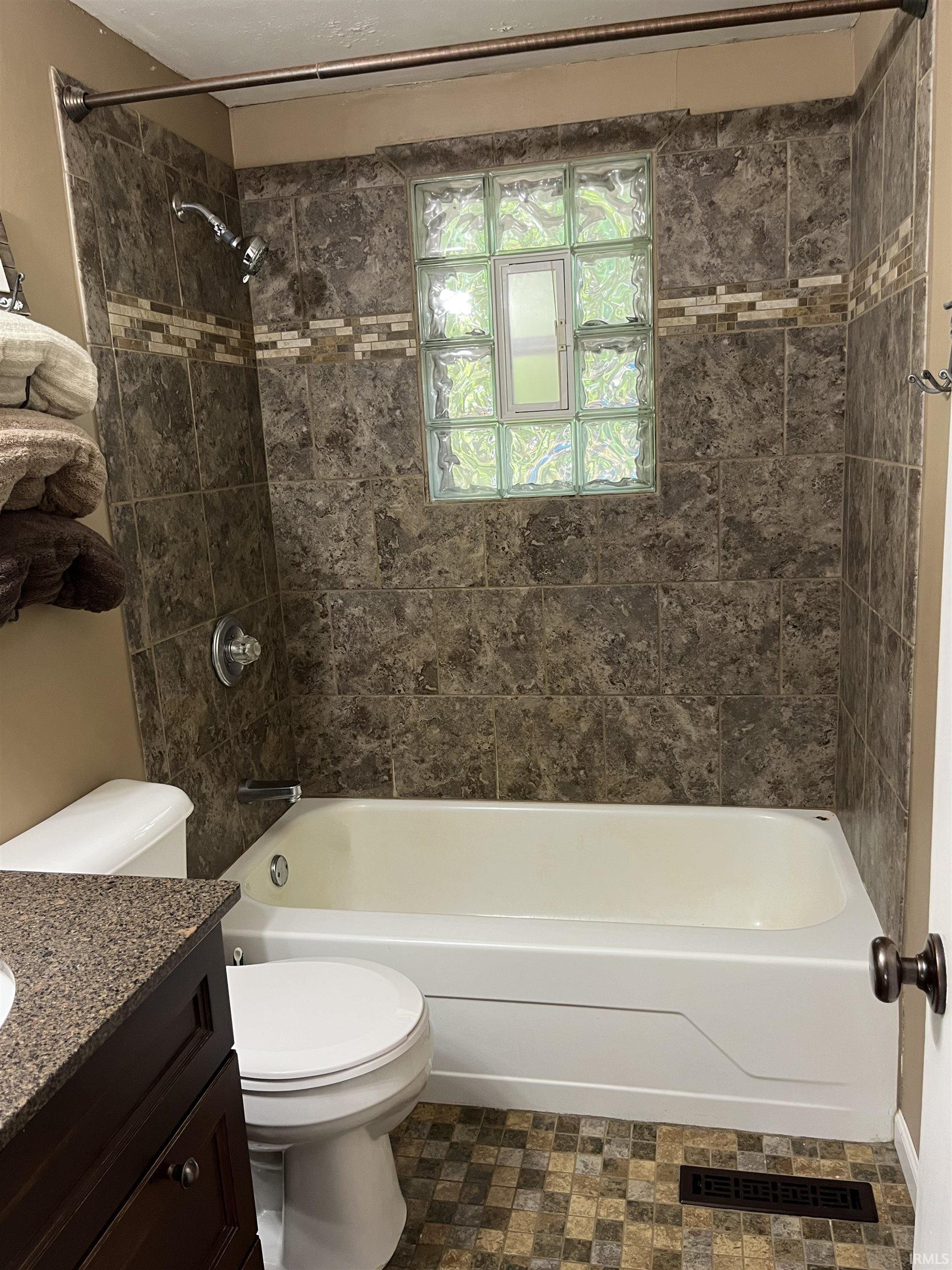 2289 Lake Sharon