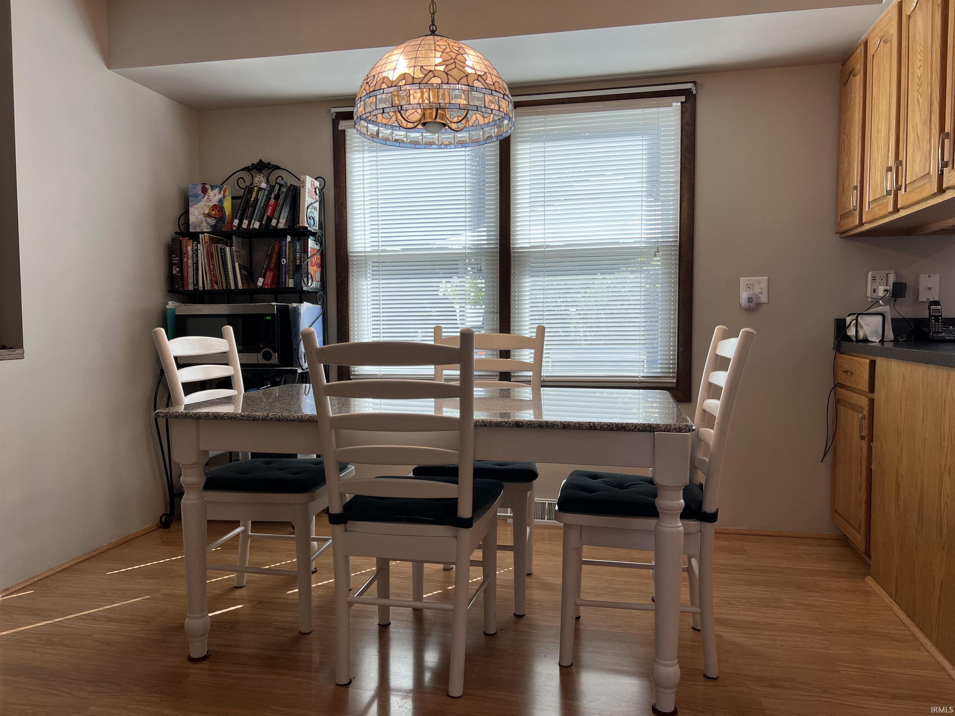 51854 Stoney Creek