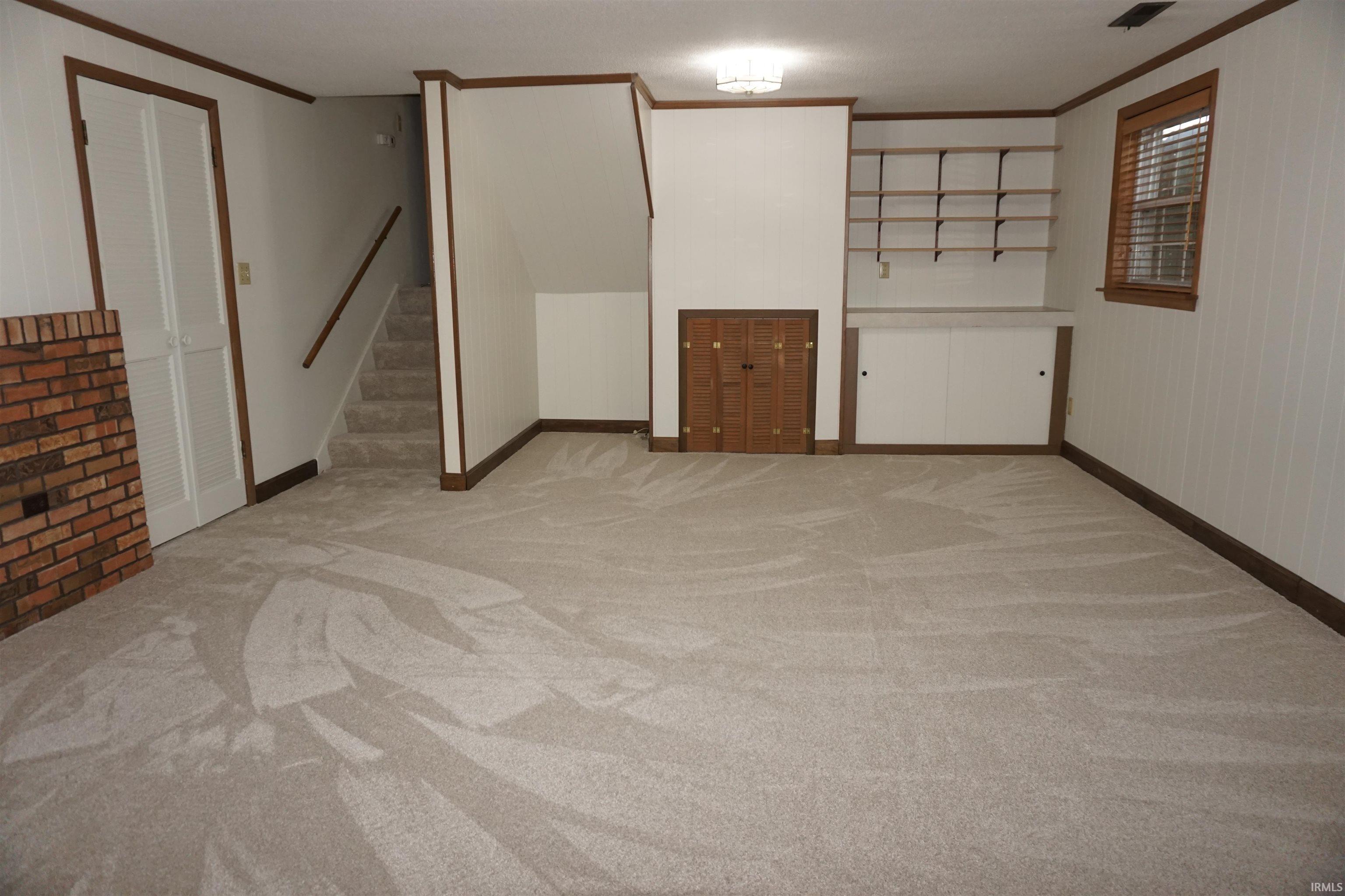 1718 Maplewood