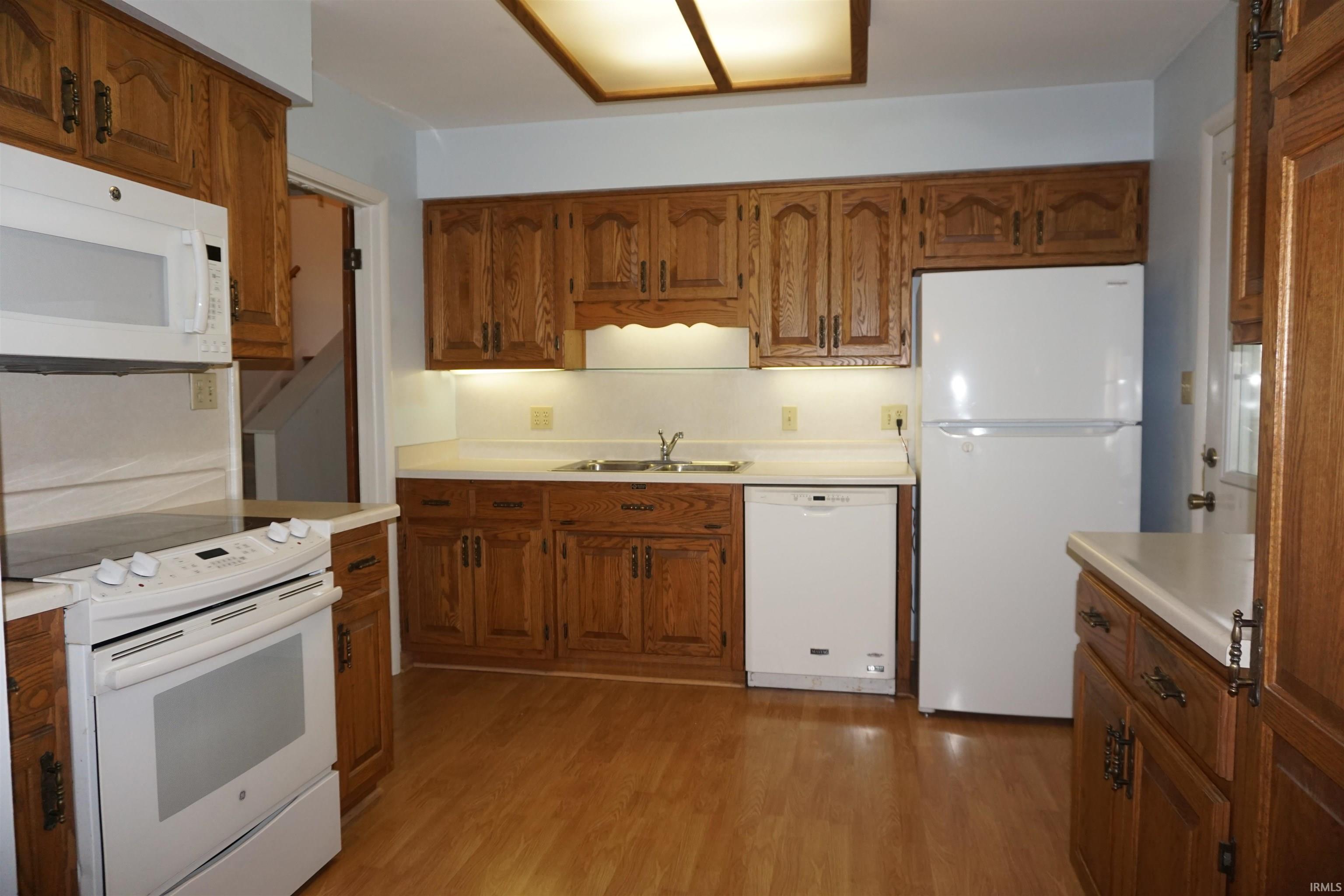 1718 Maplewood