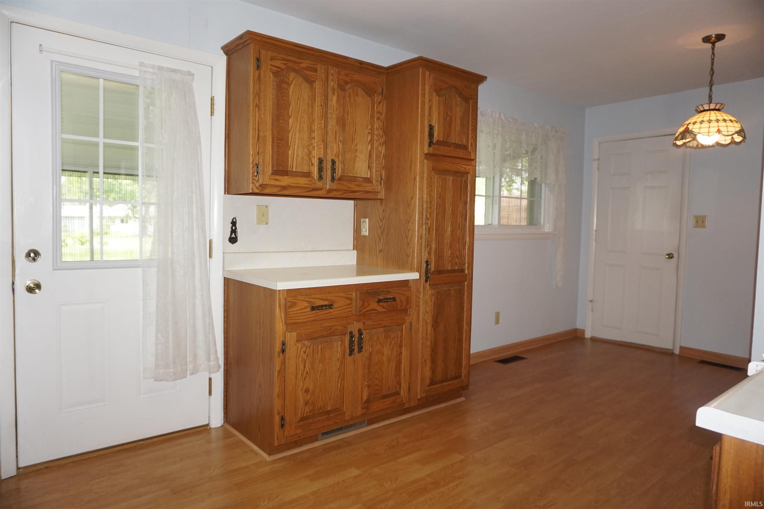 1718 Maplewood